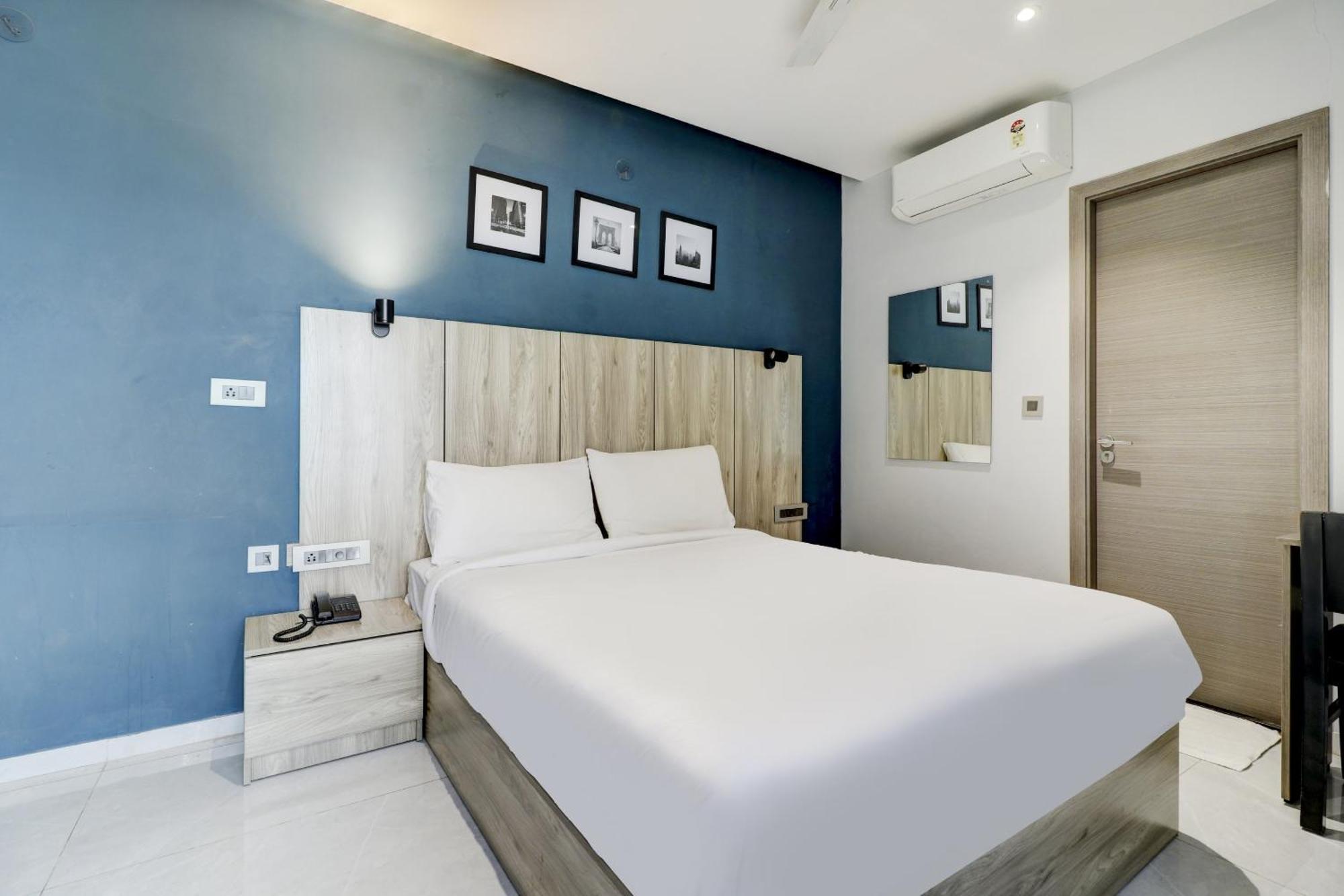 Sleek Townhouse Galexia And