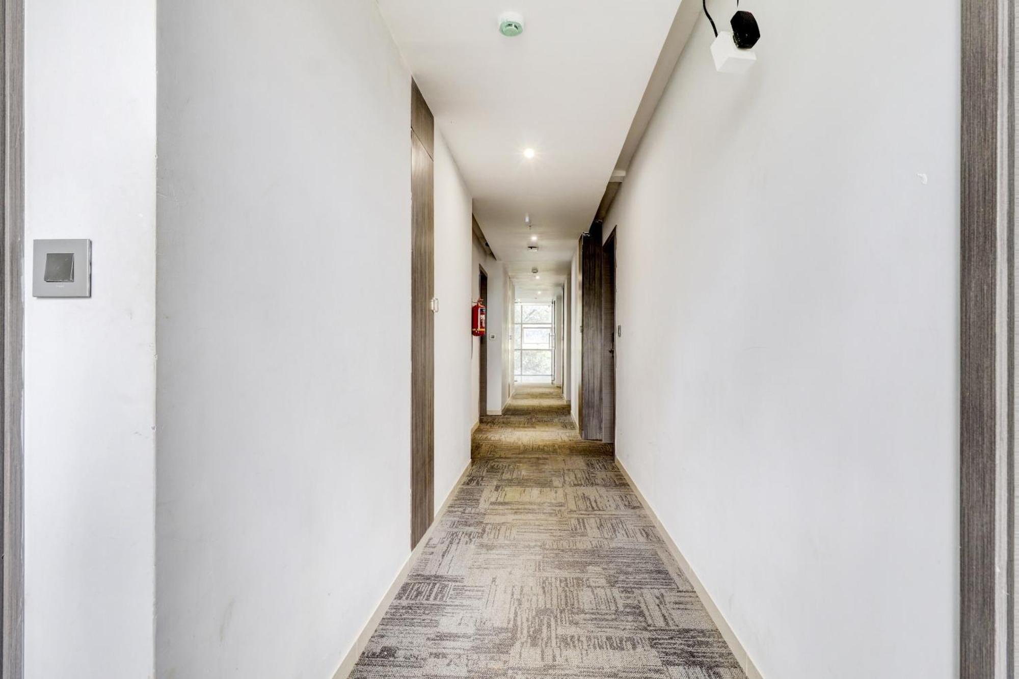 Hotel Sleek Townhouse Galexia And Bangalore