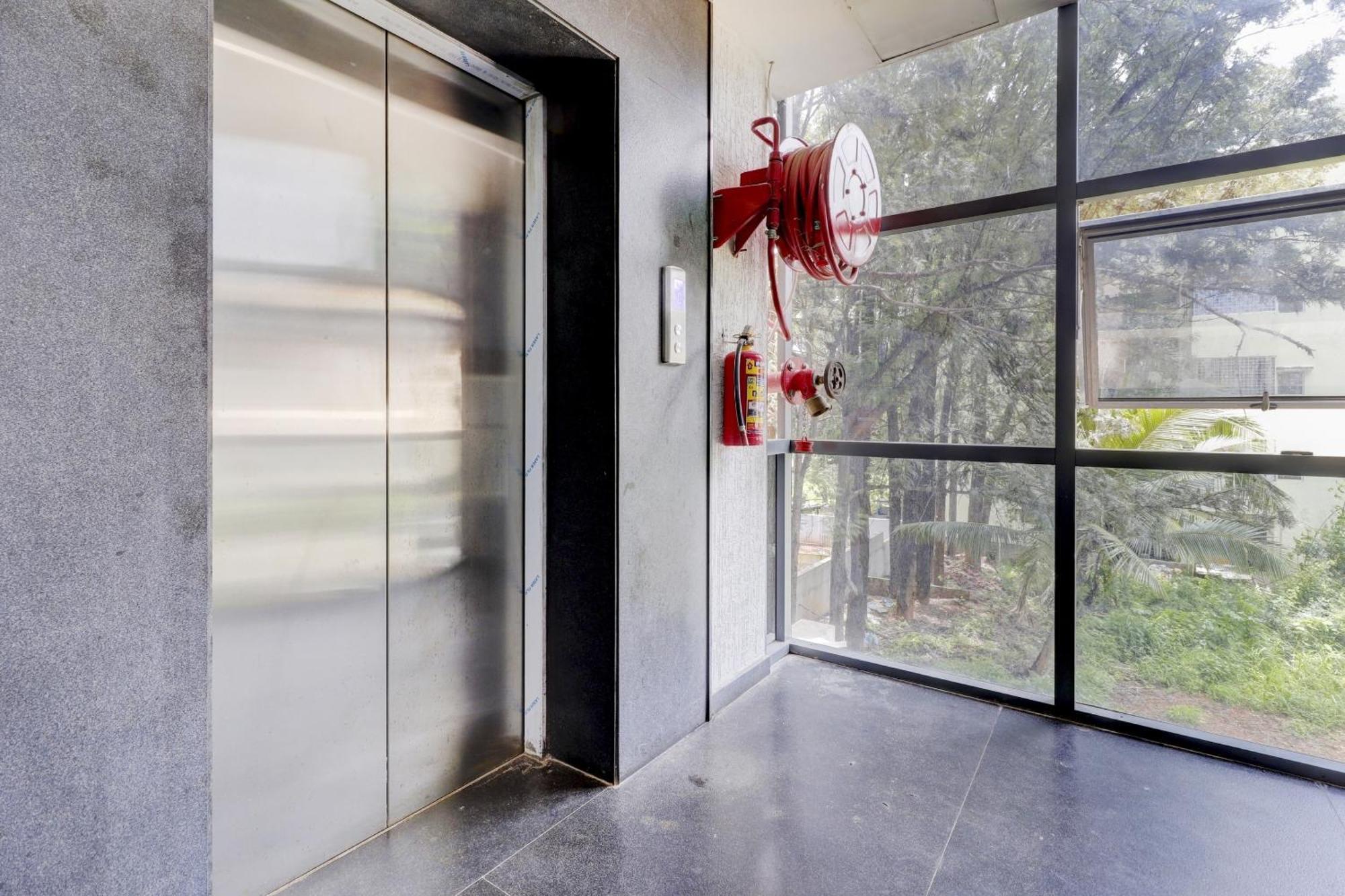 Sleek Townhouse Galexia And