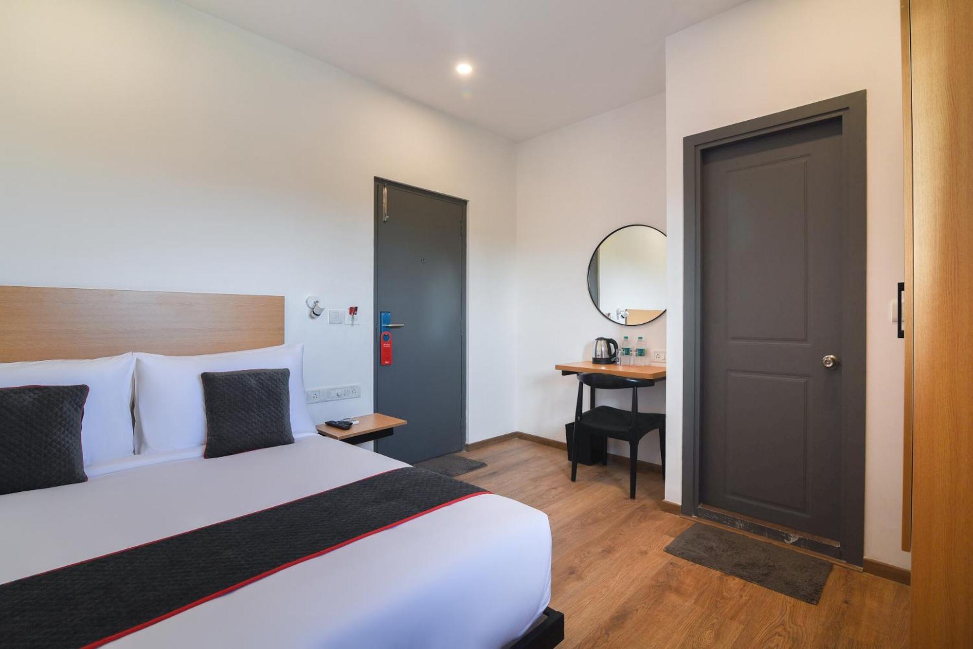 Hotel Super Townhouse Spruce Bellandur 4*