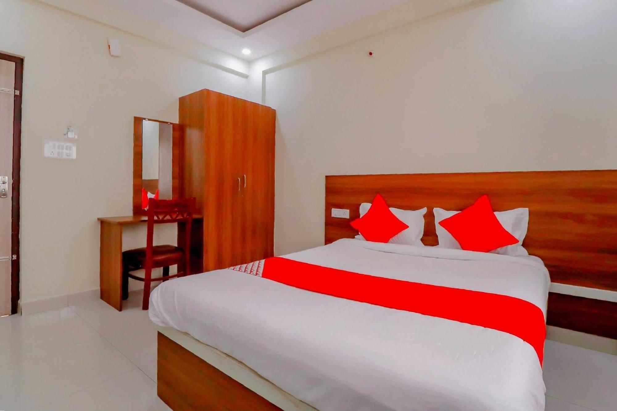 Hotel O New Golden Key 3*