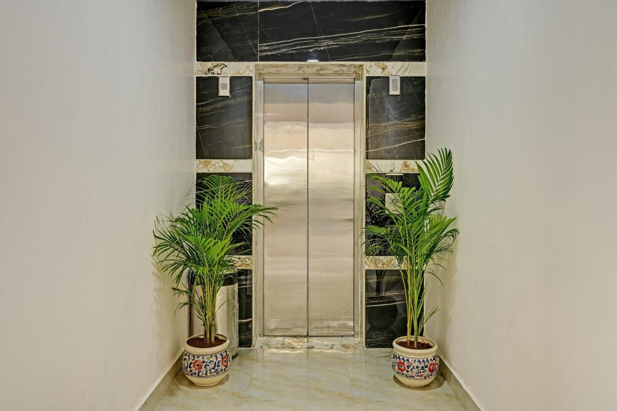 O Manyata Stay-in Hotel