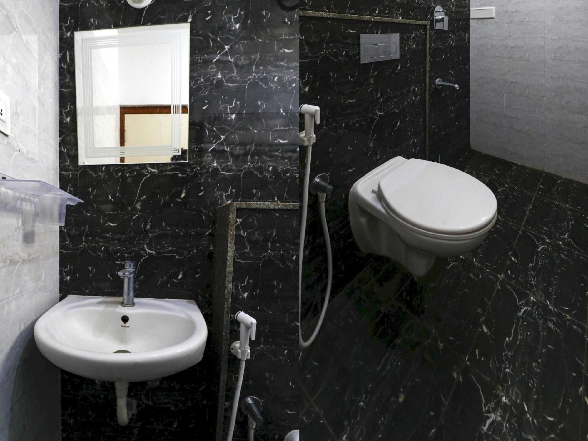 Hotel O Canton Bangalore