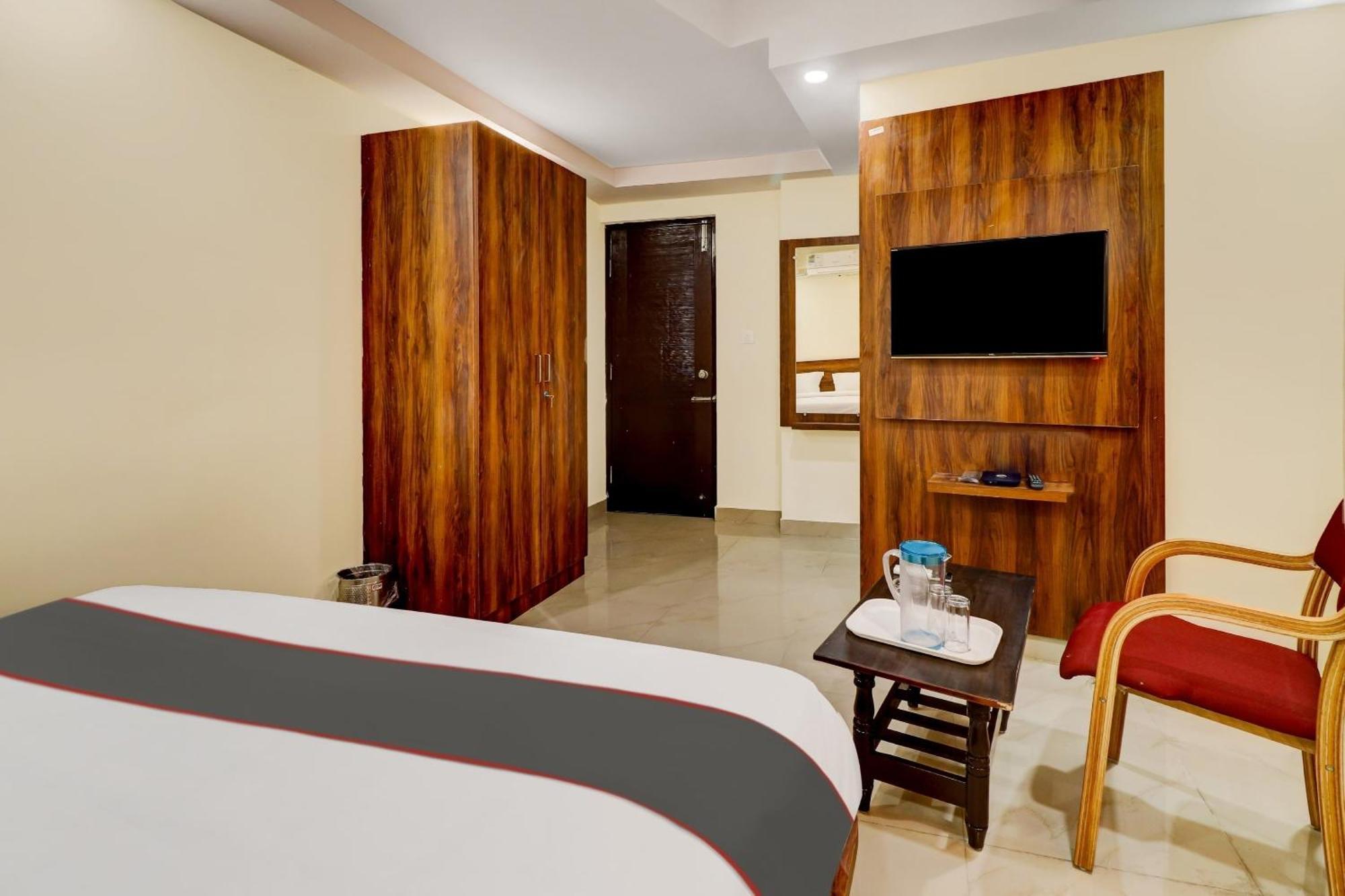 Collection O Hemadri Residency Hotel 4*