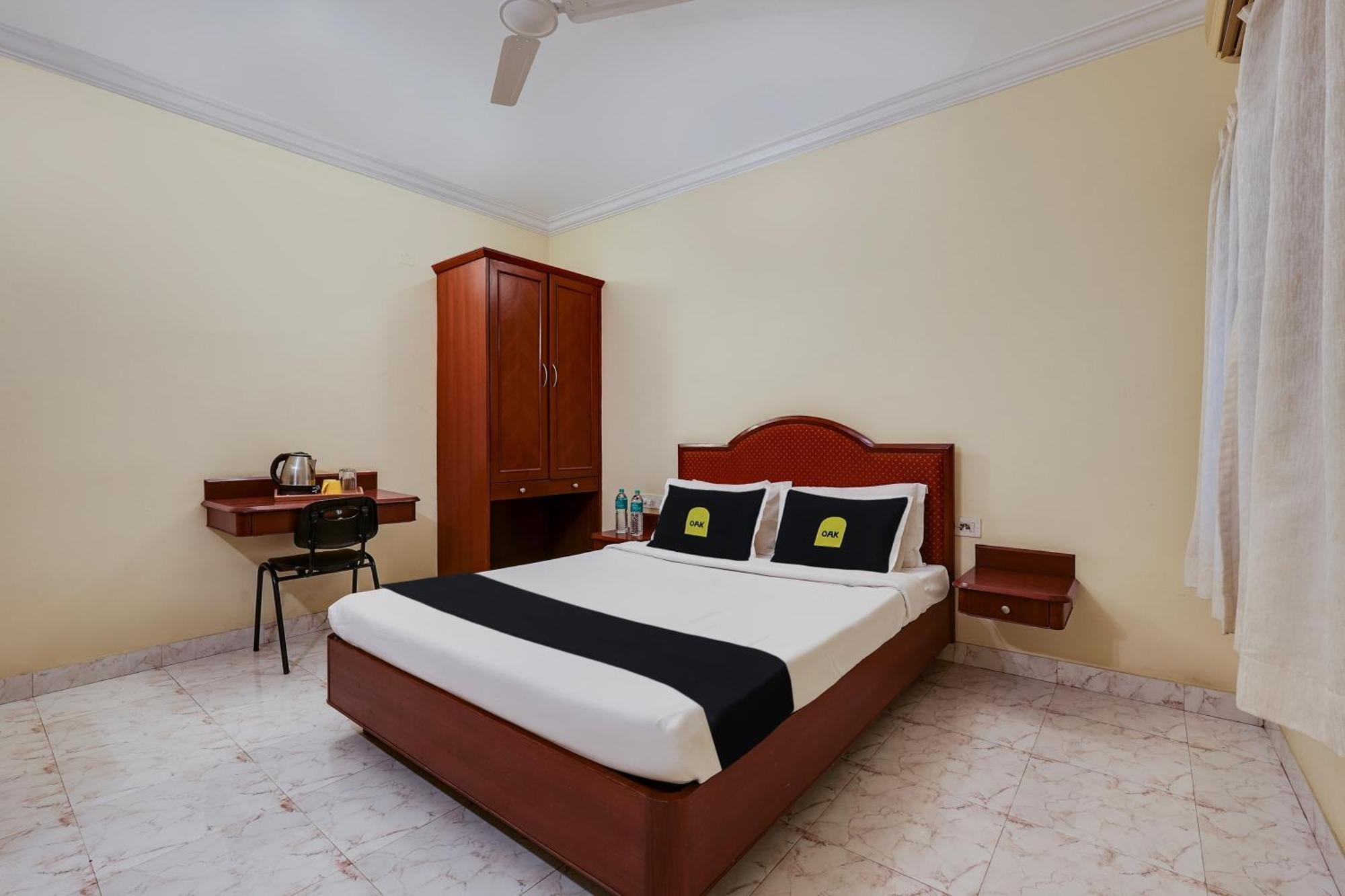 Super Townhouse G Silver Polonest Hotel