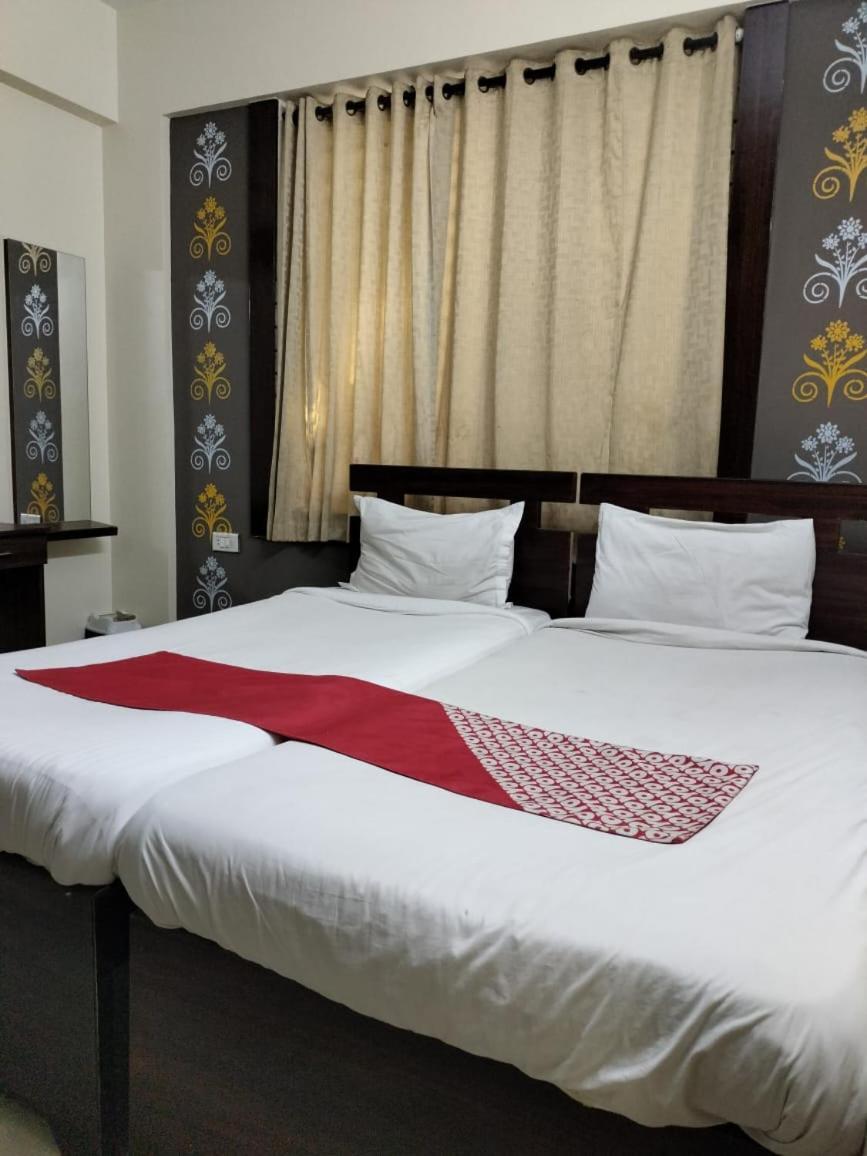 Hostel Grand Residency *