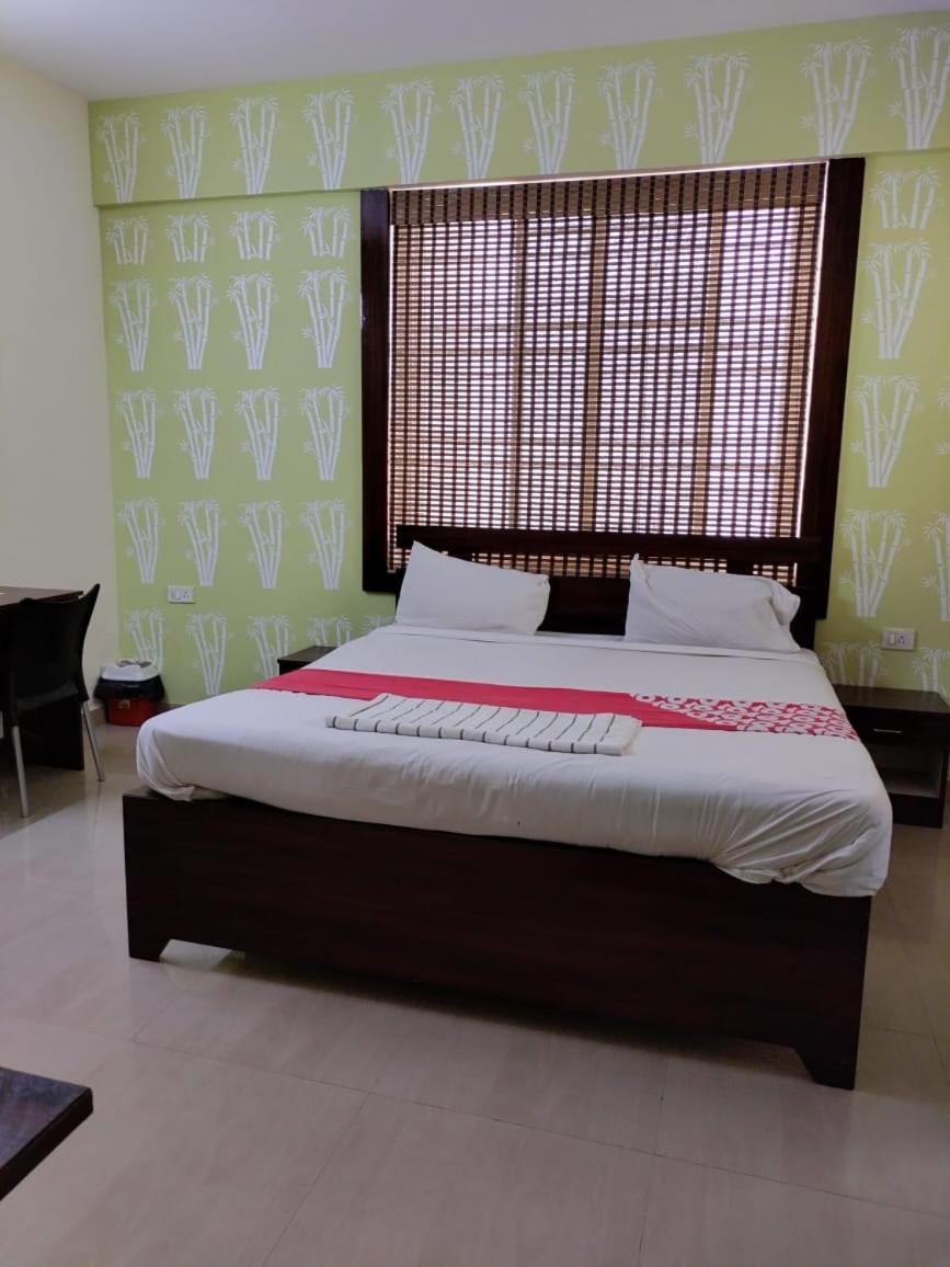 Grand Residency Hostel *