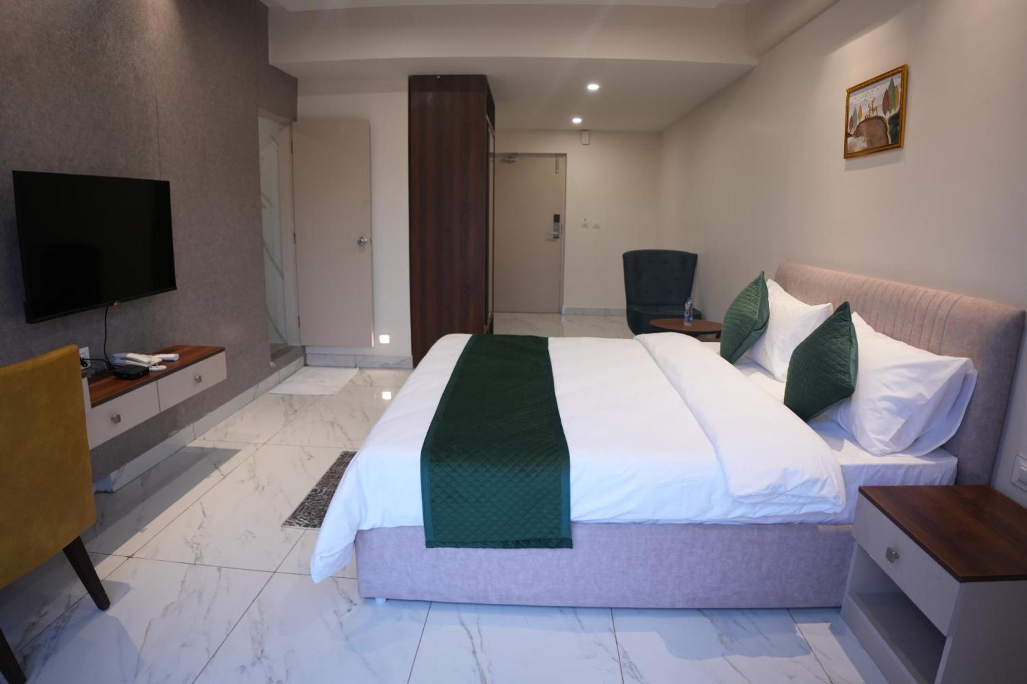 Ak Castle Hotel Bangalore