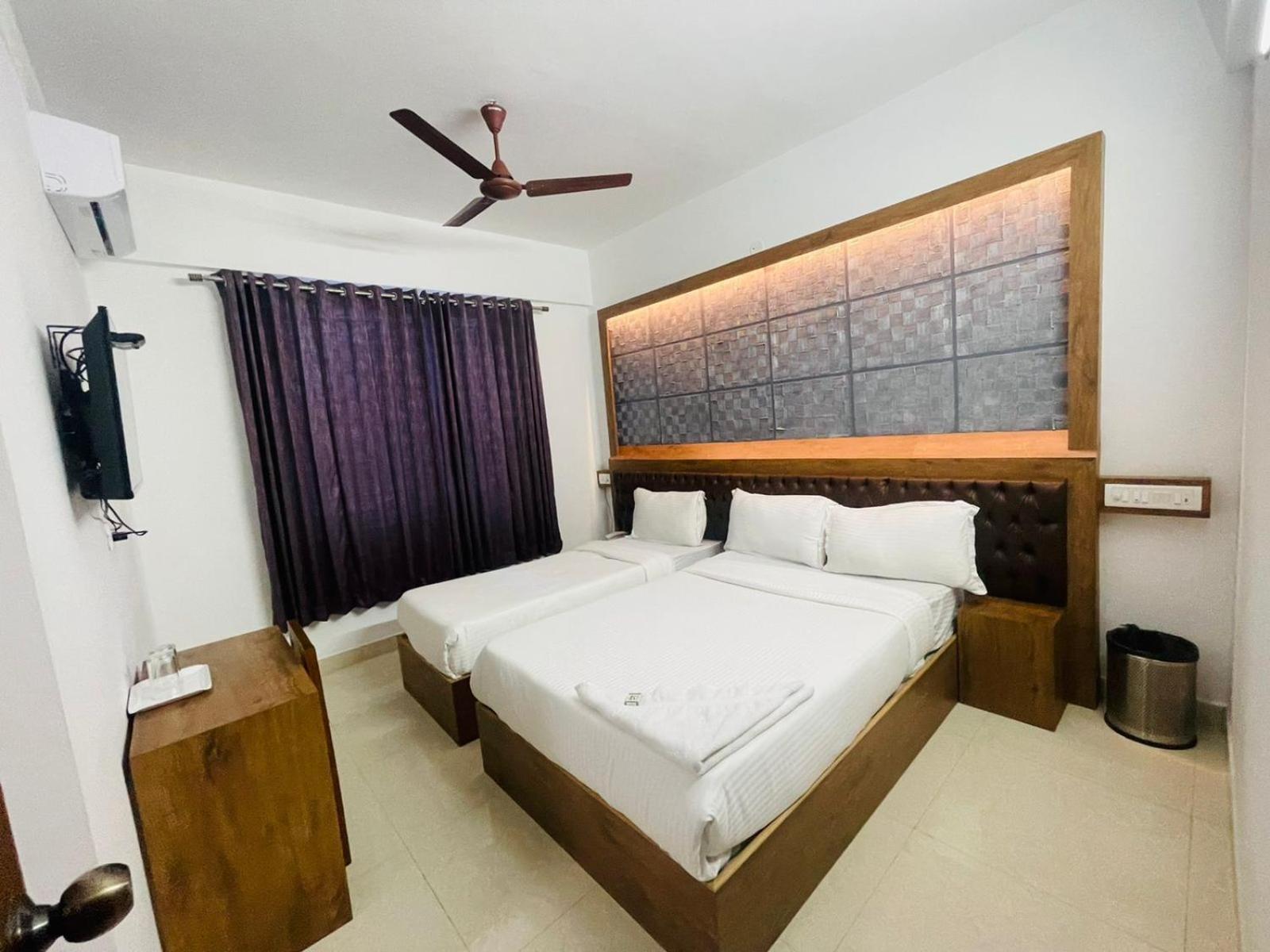 Hotel B Six