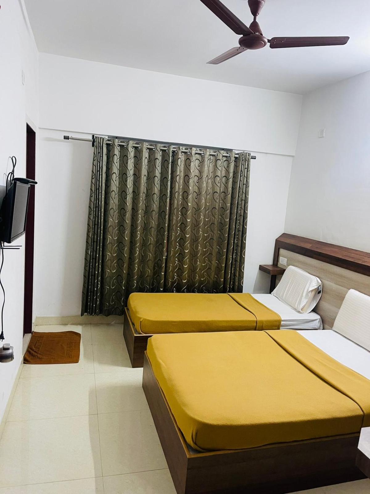 B Six Hotel 3*