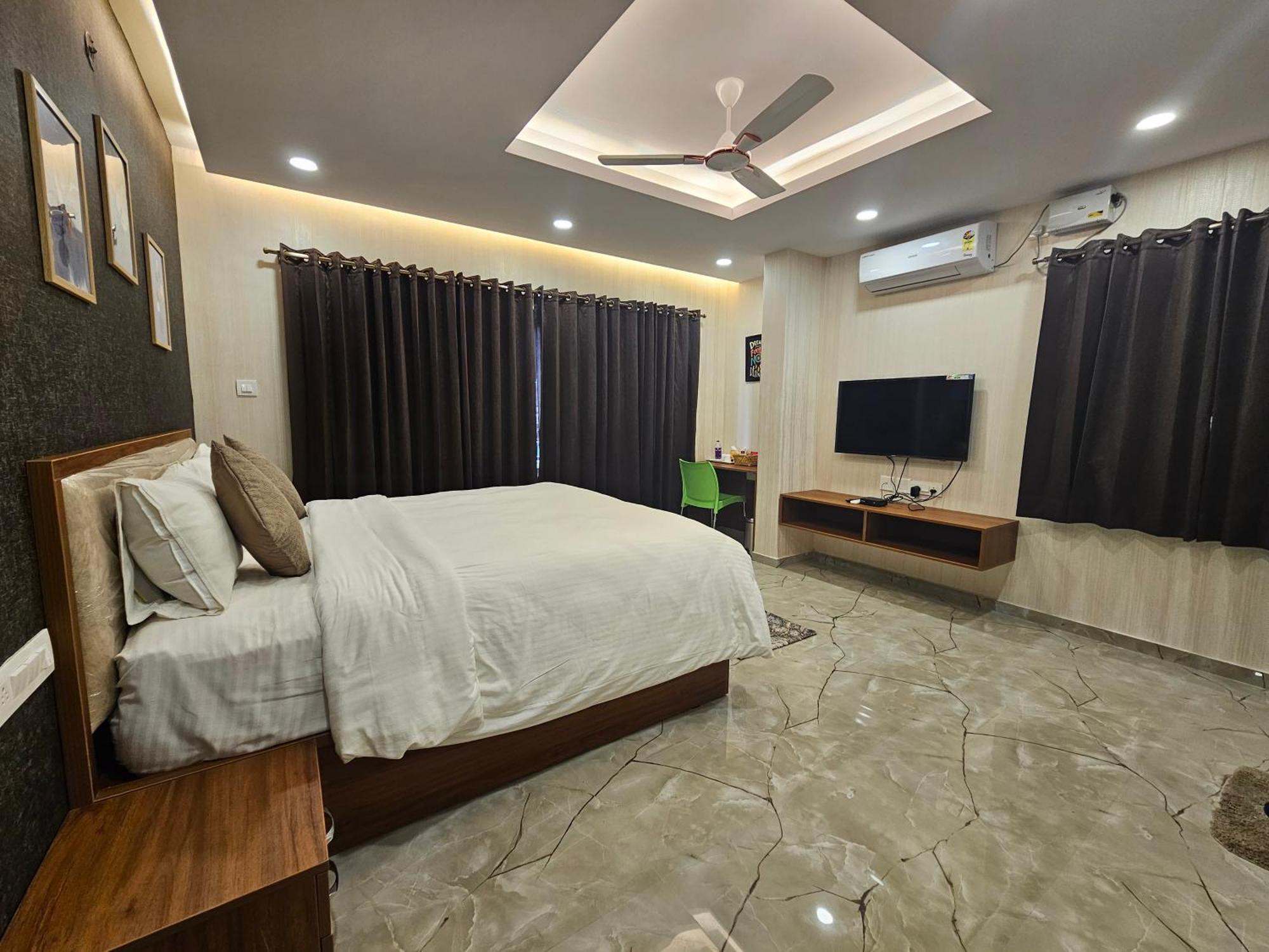 The Urban Nest 3*