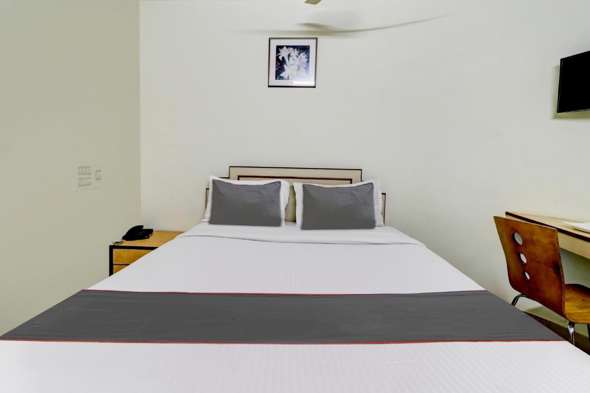Collection O Madhura Residency Hotel 4*