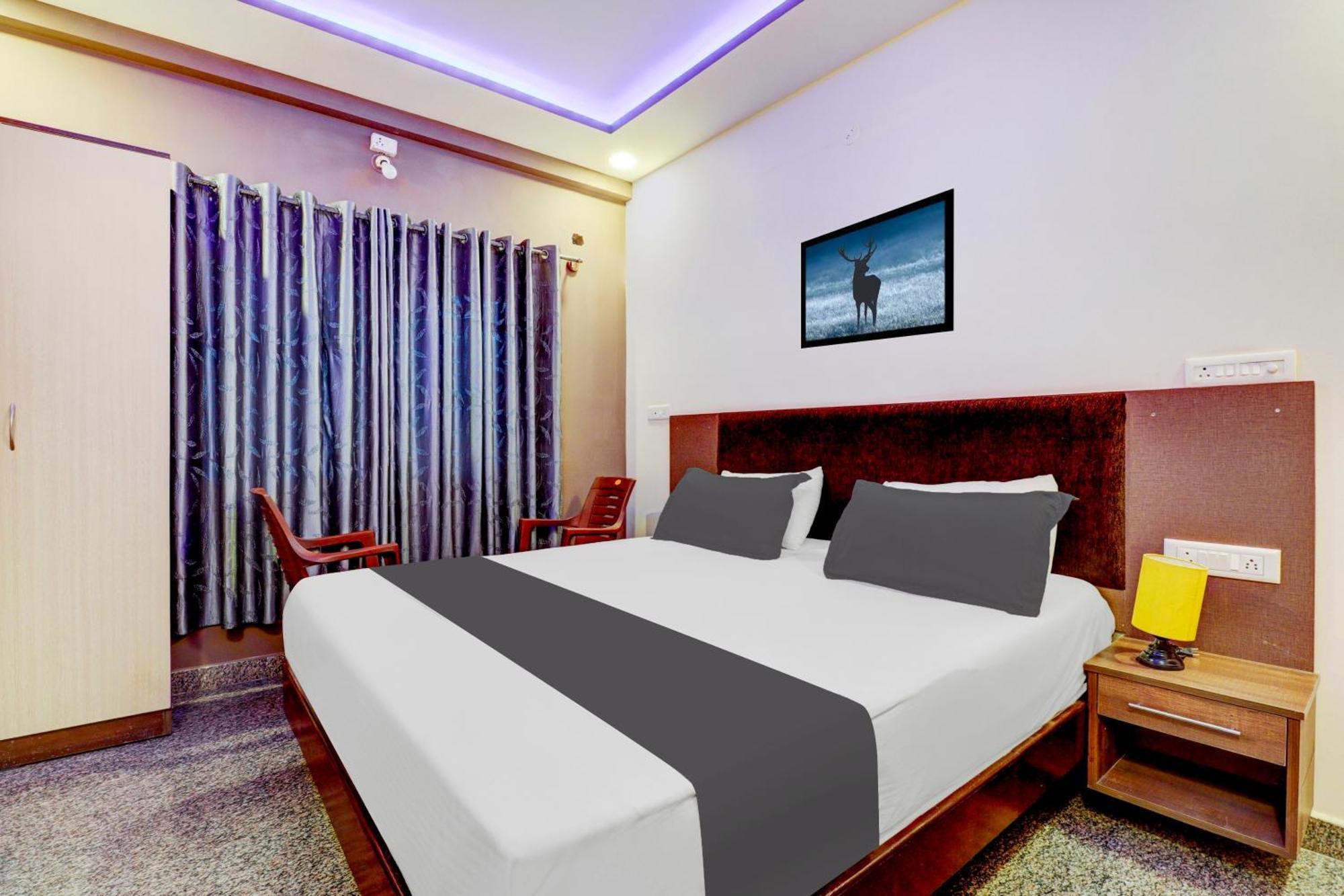 Oyo Lee Paradise Hotel