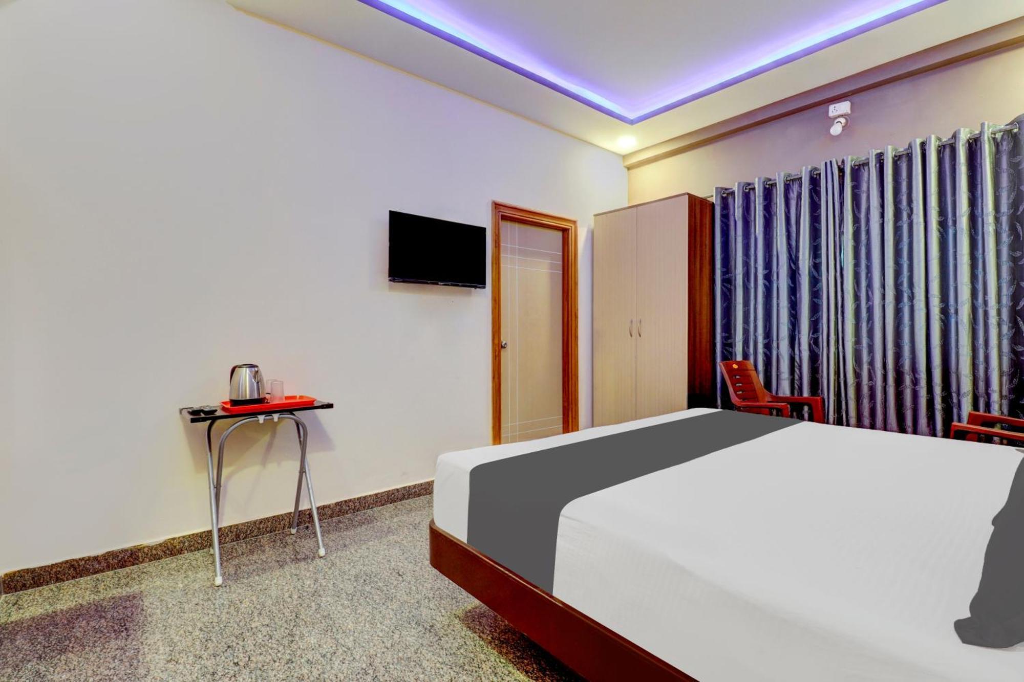 Hotel Oyo Lee Paradise 3*