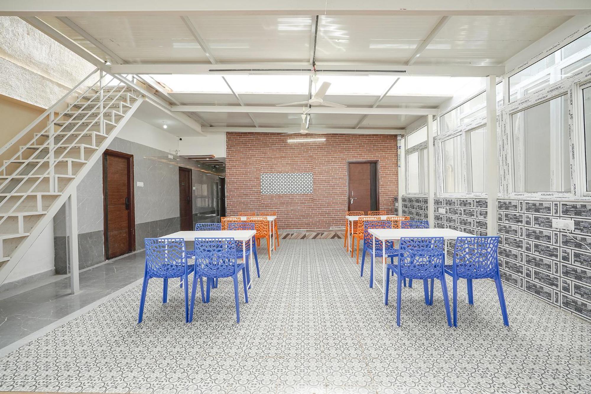 Fabhotel Redmoon Bangalore