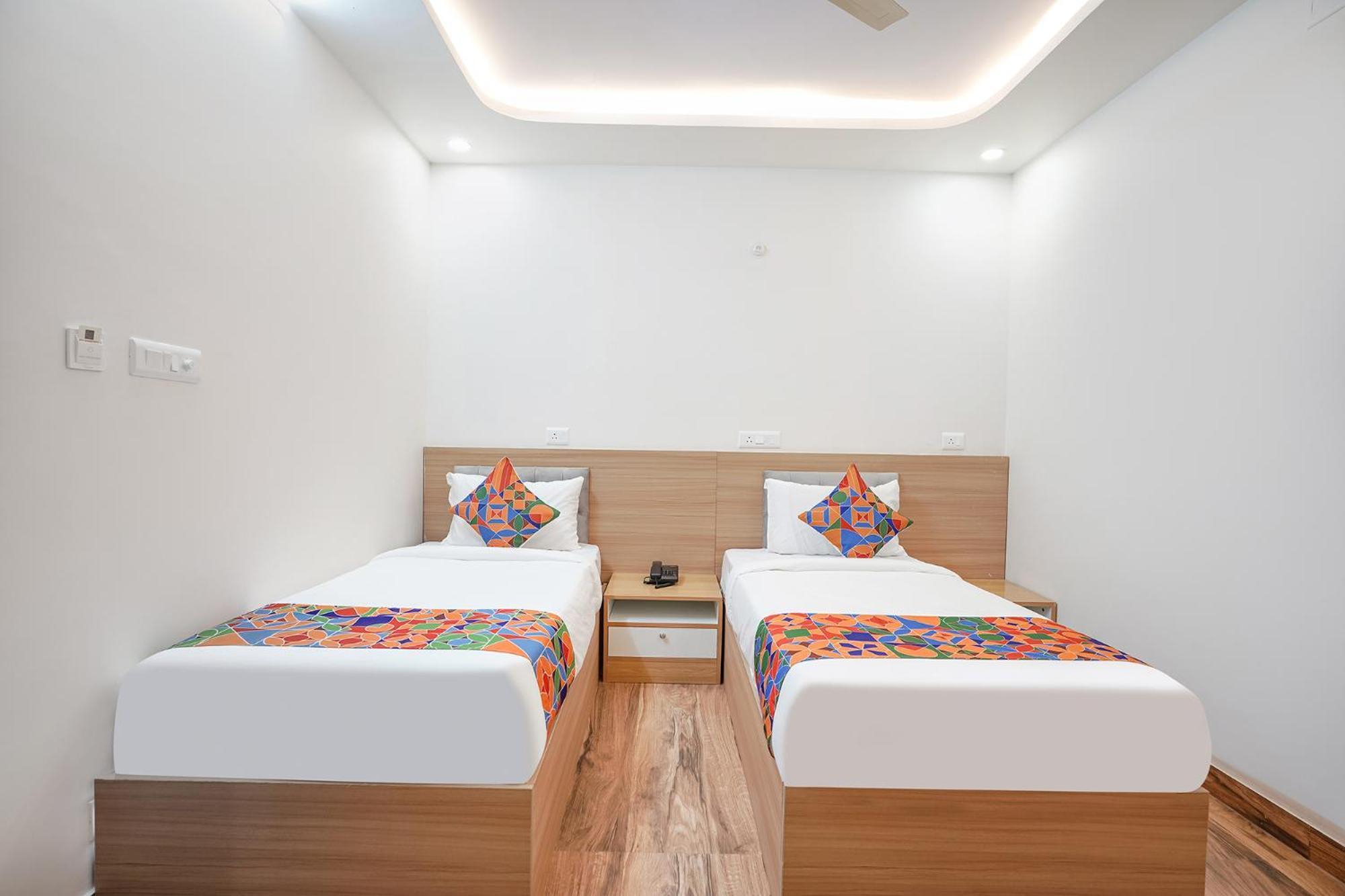 Hotel Fabhotel Redmoon