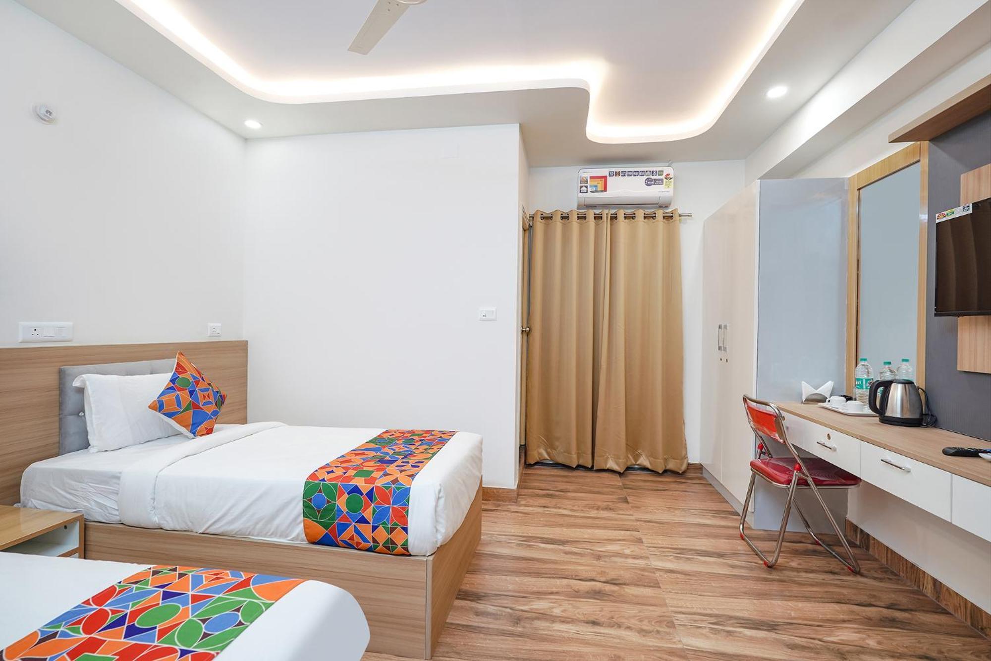 Hotel Fabhotel Redmoon Bangalore