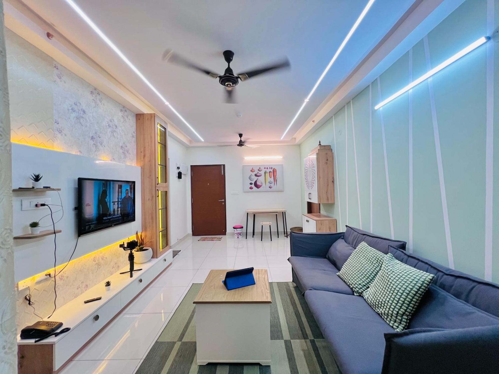 Apartment Pool View 2bhk Near Airport *
