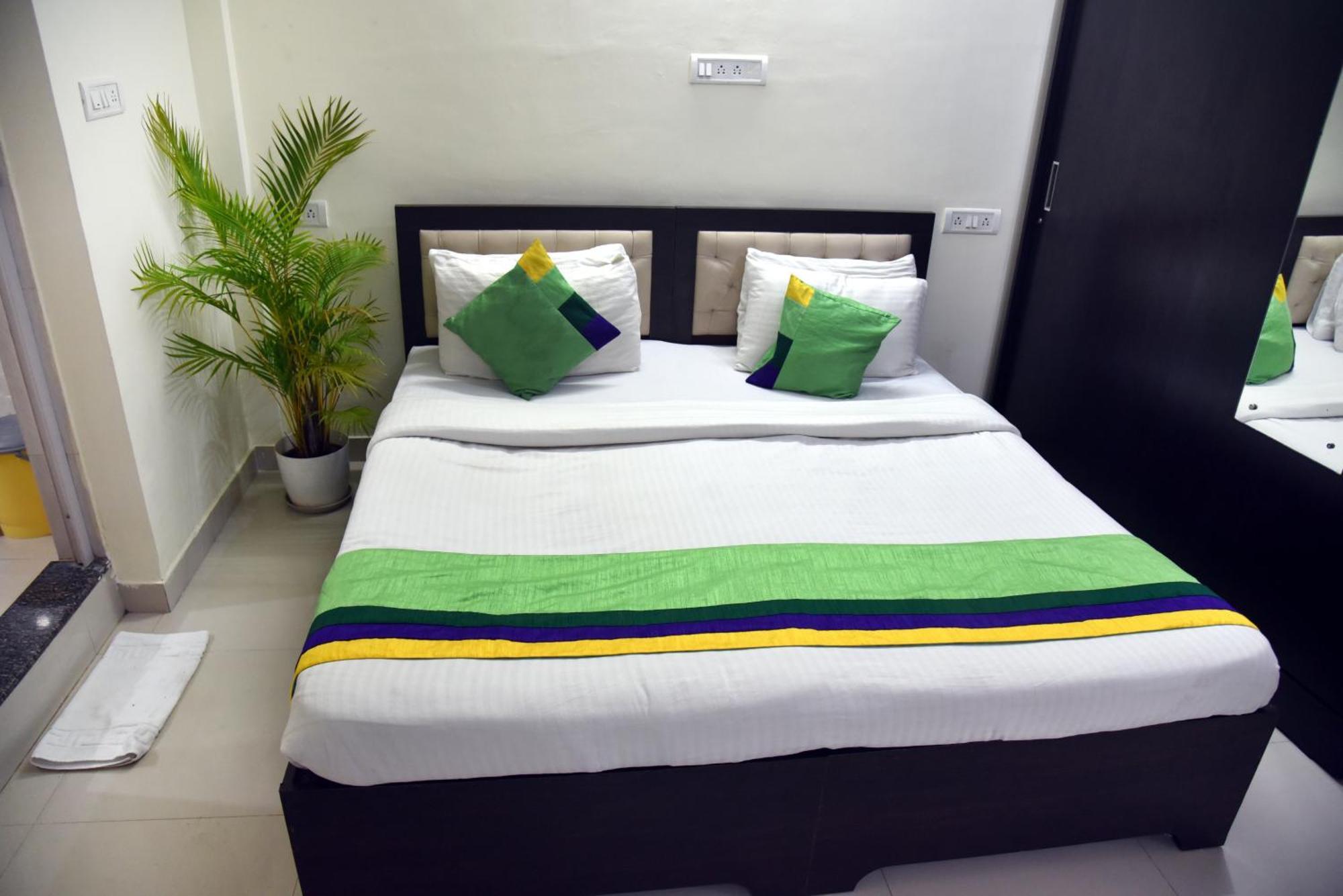Elite 4 Koramangala Hotel