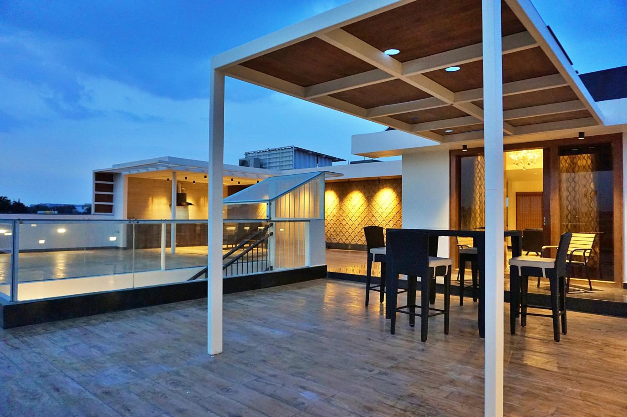 Guest house The Pentouz A