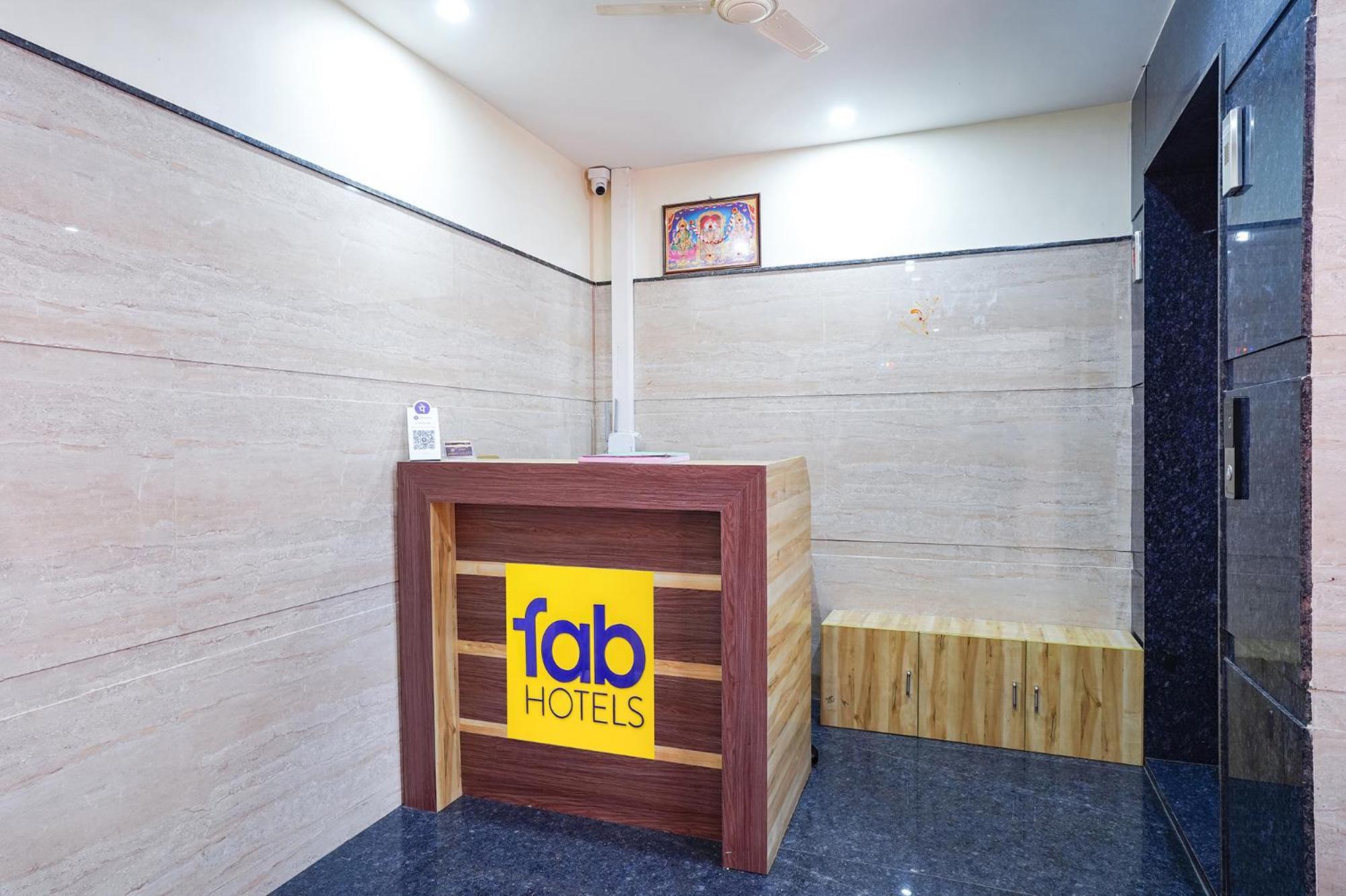 Fabhotel Hsr Gateway Hotel
