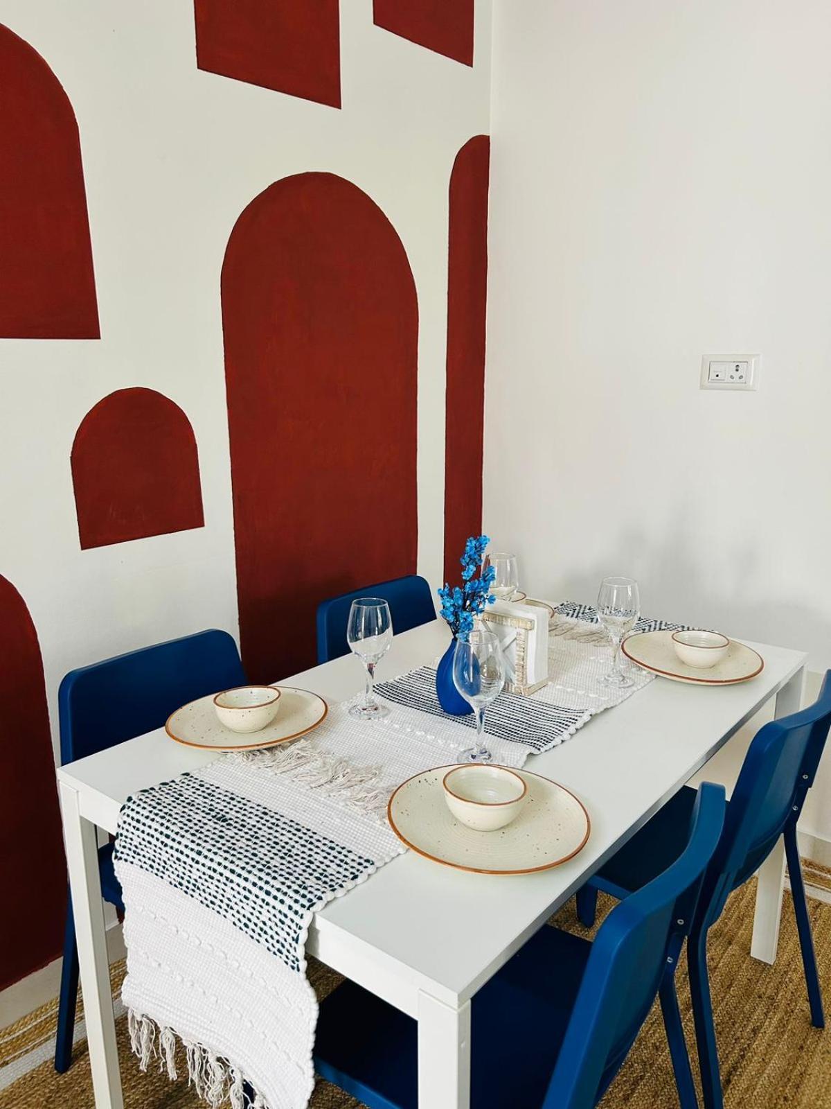Saavn-hsr Sector 3 3 Min - Nift , 150 Mbps Wifi, Ac - Master Bedroom Apartment Bangalore