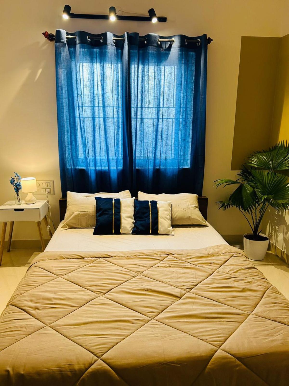 Saavn-hsr Sector 3 3 Min - Nift , 150 Mbps Wifi, Ac - Master Bedroom Apartment Bangalore