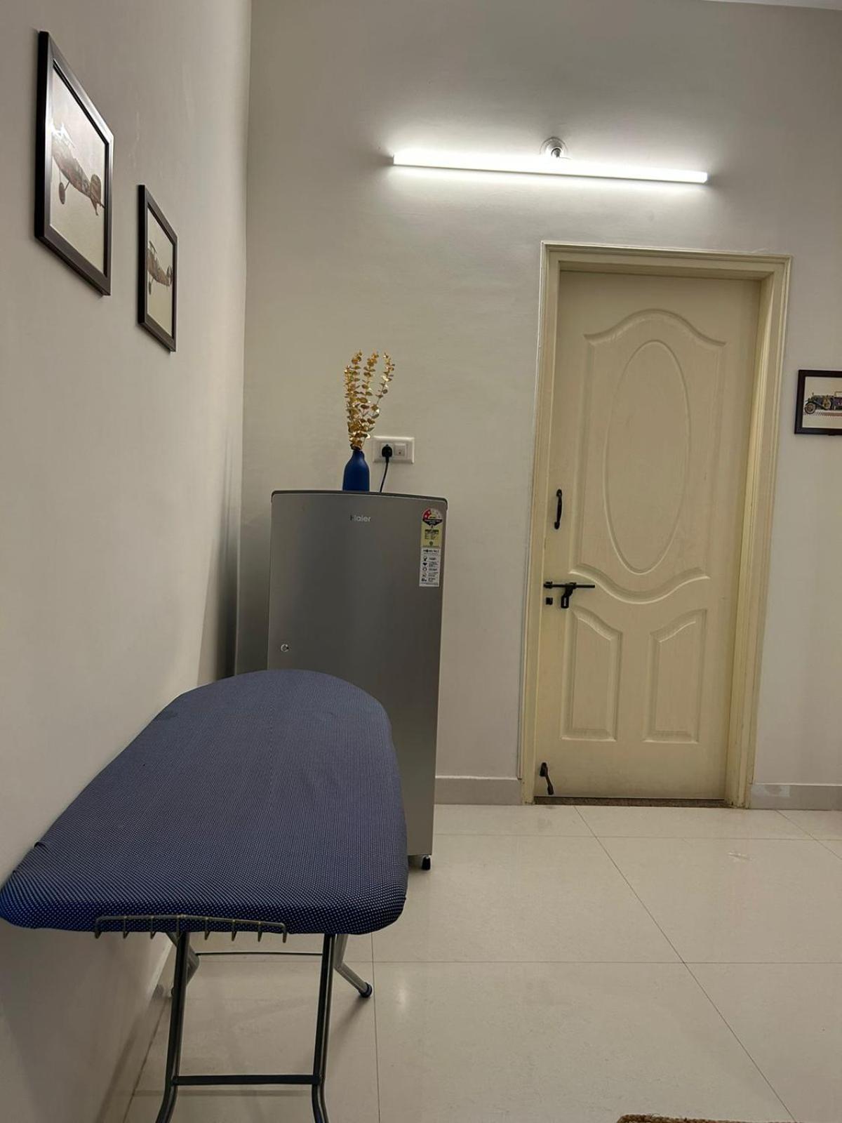 Saavn-hsr Sector 3 3 Min - Nift , 150 Mbps Wifi, Ac - Master Bedroom Bangalore