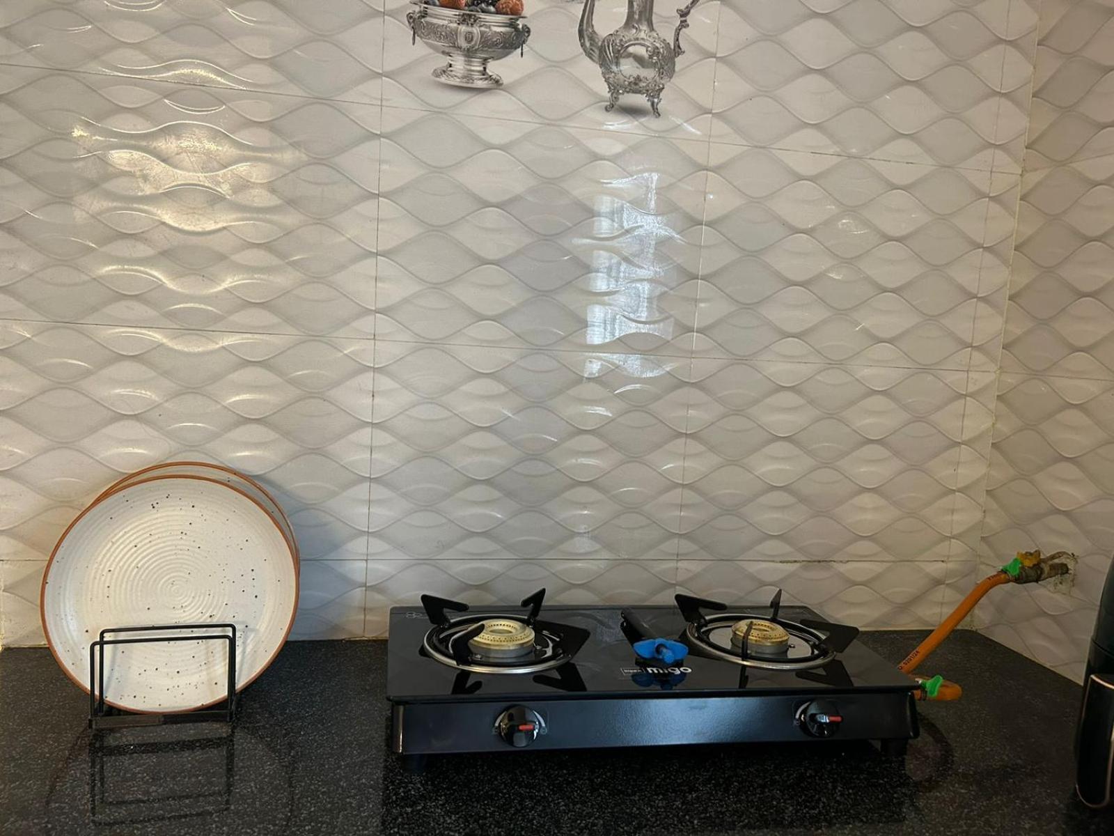 Saavn-hsr Sector 3 3 Min - Nift , 150 Mbps Wifi, Ac - Master Bedroom