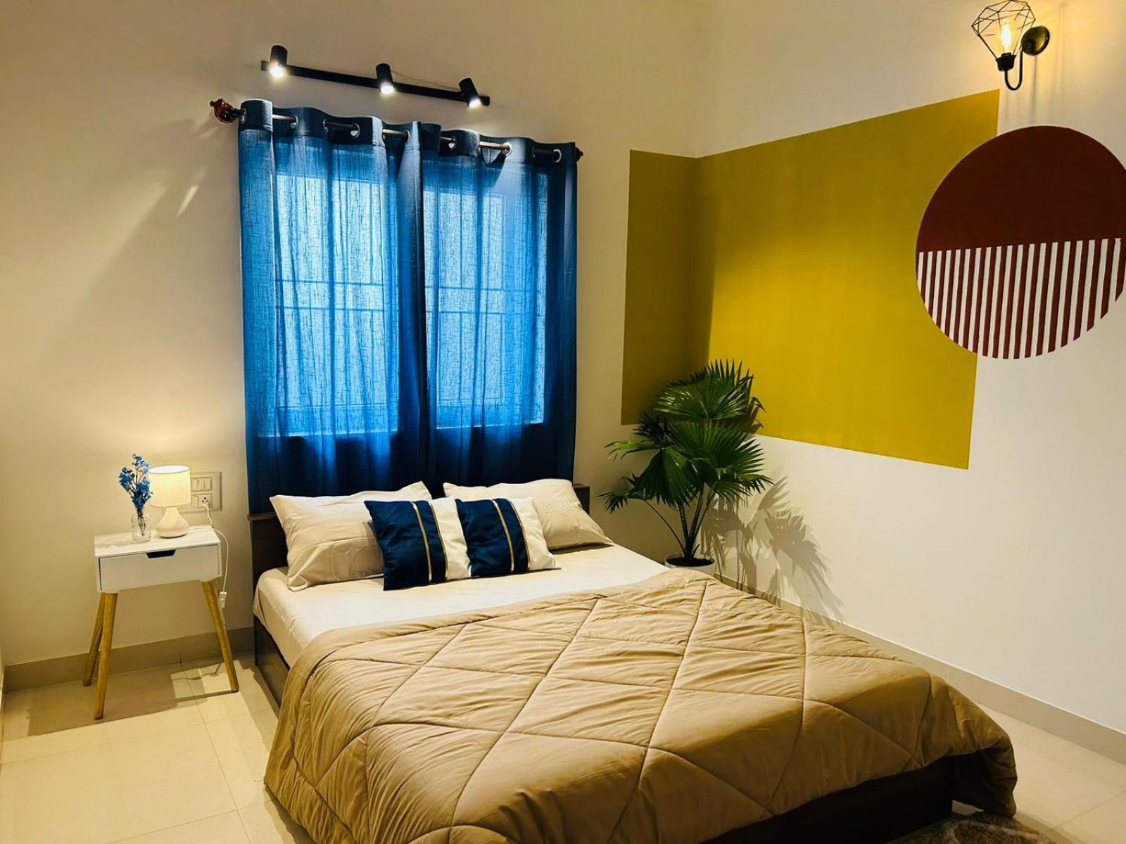 Saavn-hsr Sector 3 3 Min - Nift , 150 Mbps Wifi, Ac - Master Bedroom Apartment *