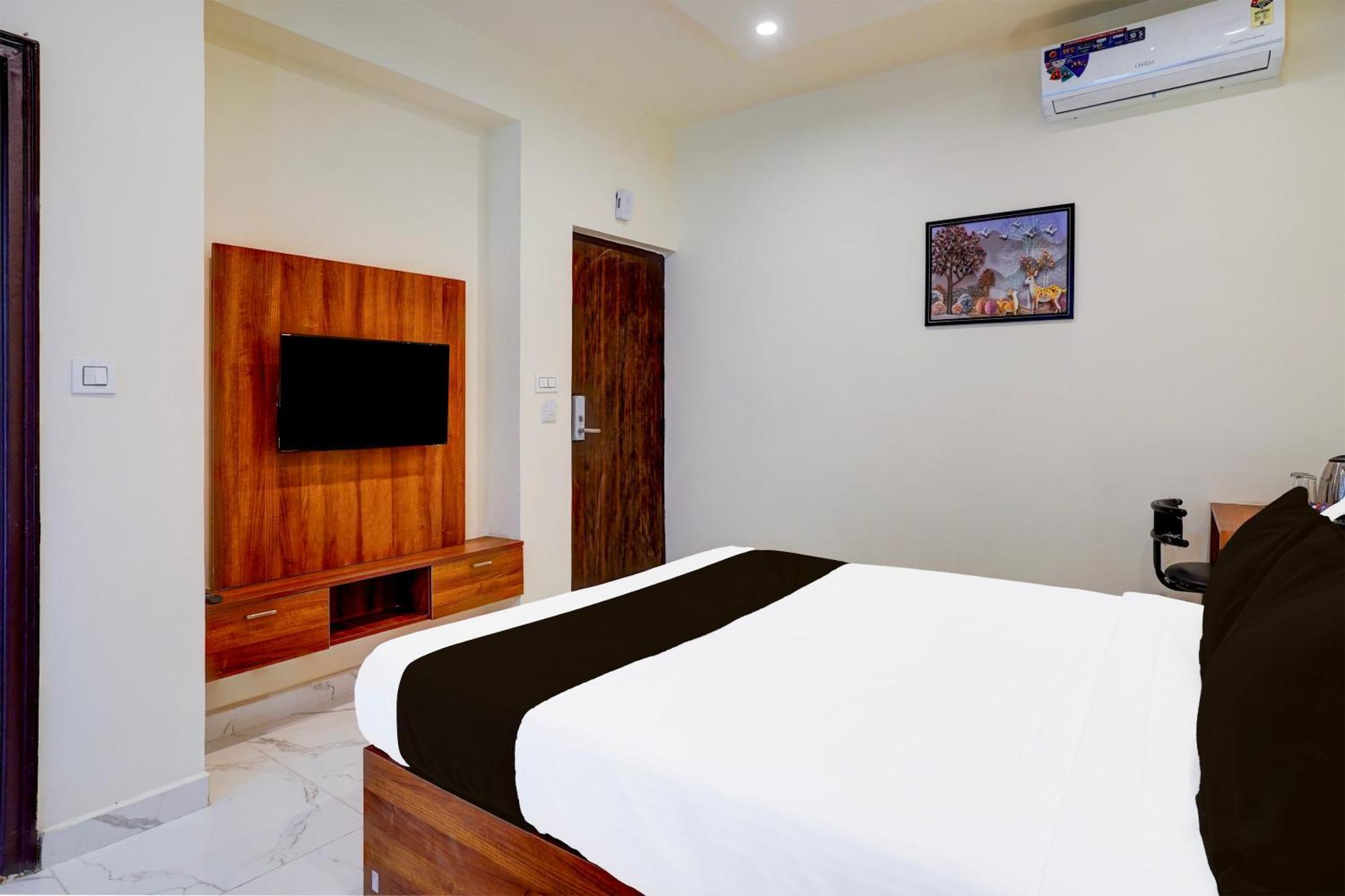 Super Townhouse Marathahalli Near Klm Fashion Mall Hotel 3*