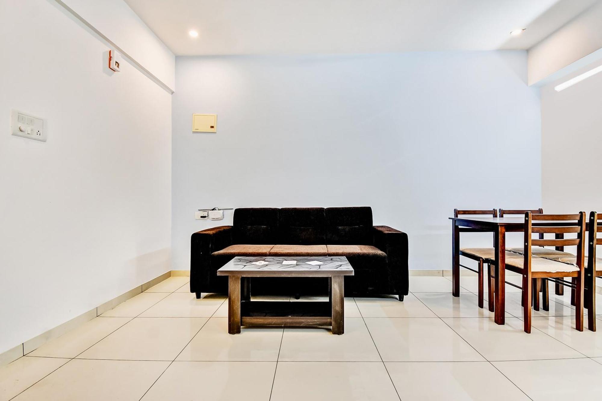 Guest house O Crystal Bangalore