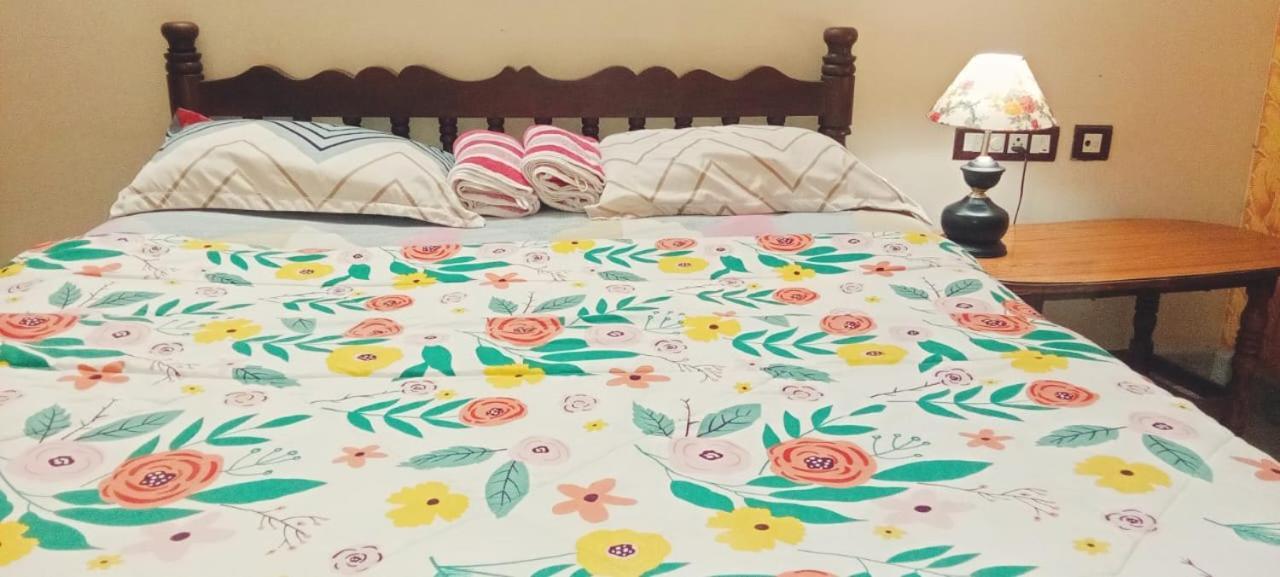 Homestay The Cave Luxe Bangalore