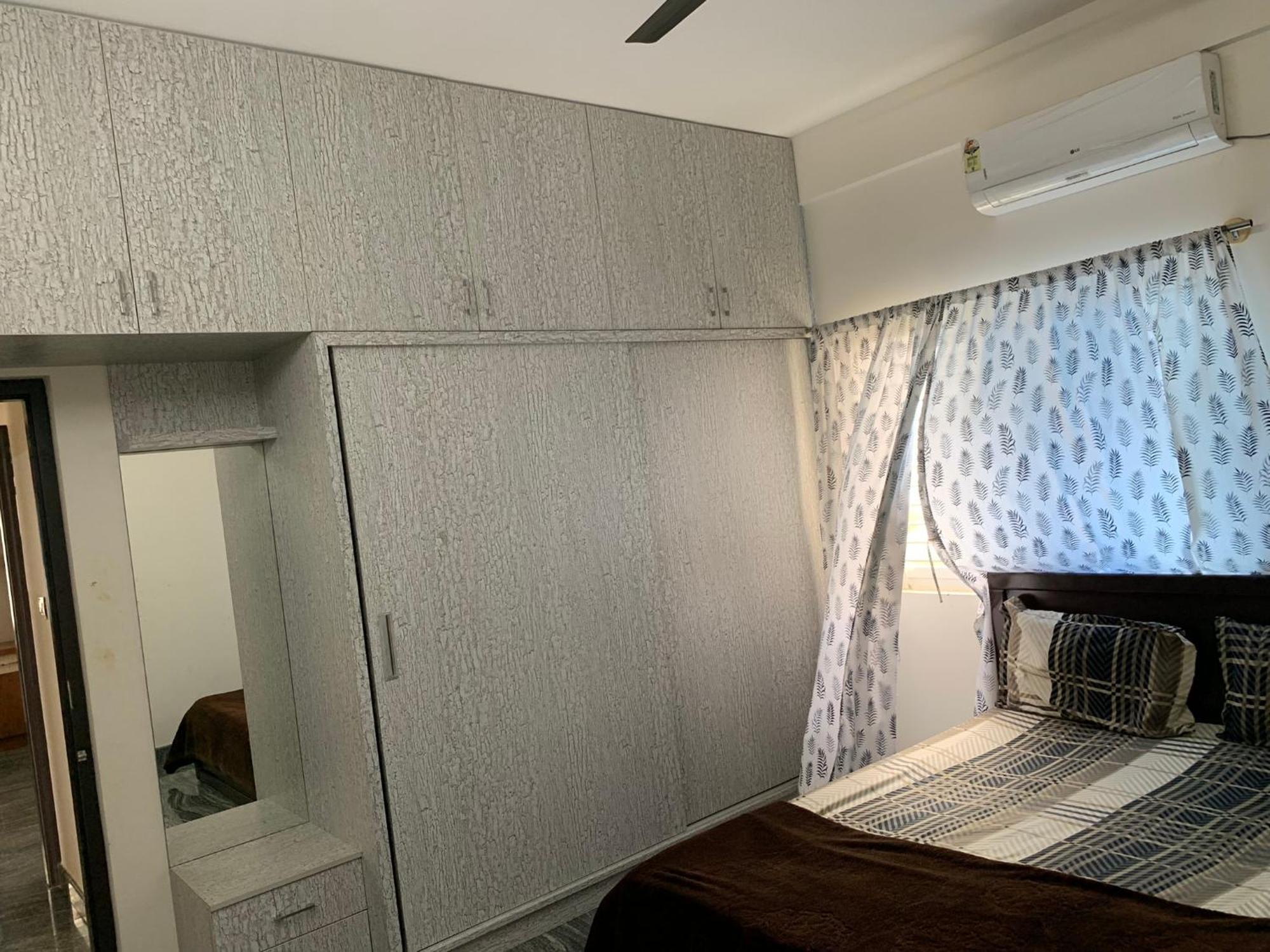 Sagar Niwas-1bhk And 2bhk Short Flats - Nh Hcl Ec Bommasandra Apartment *