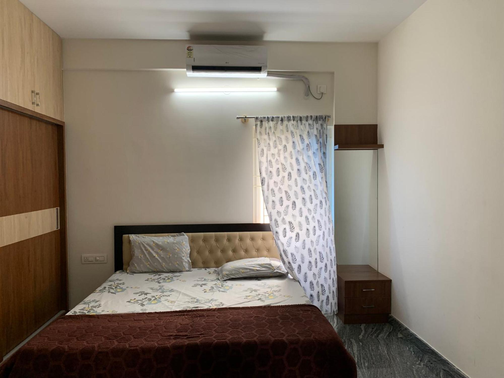 Sagar Niwas-1bhk And 2bhk Short Flats - Nh Hcl Ec Bommasandra Apartment *