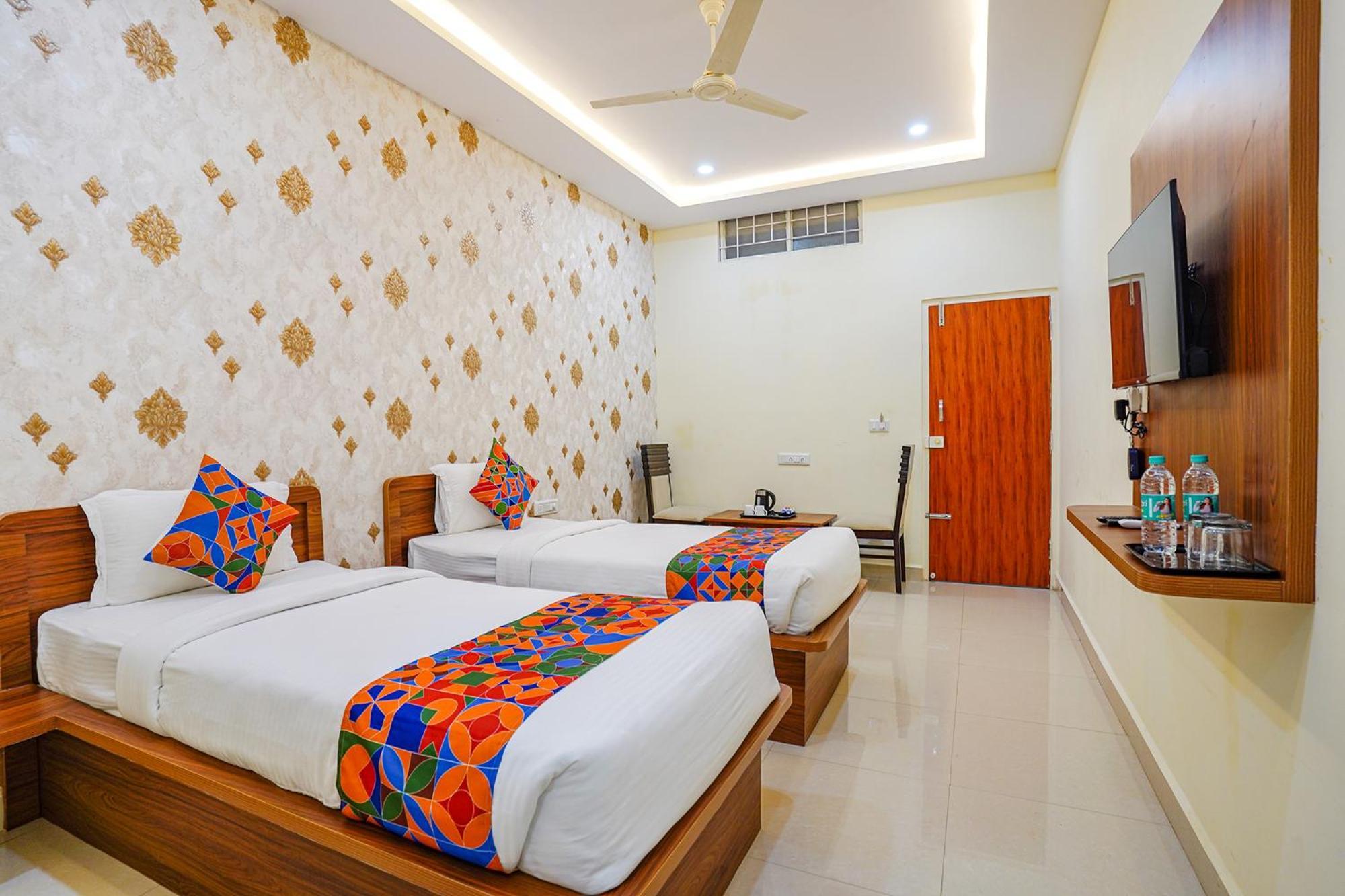 Hotel Fabhotel Partha Residency - Nr Iskcon Kr Puram