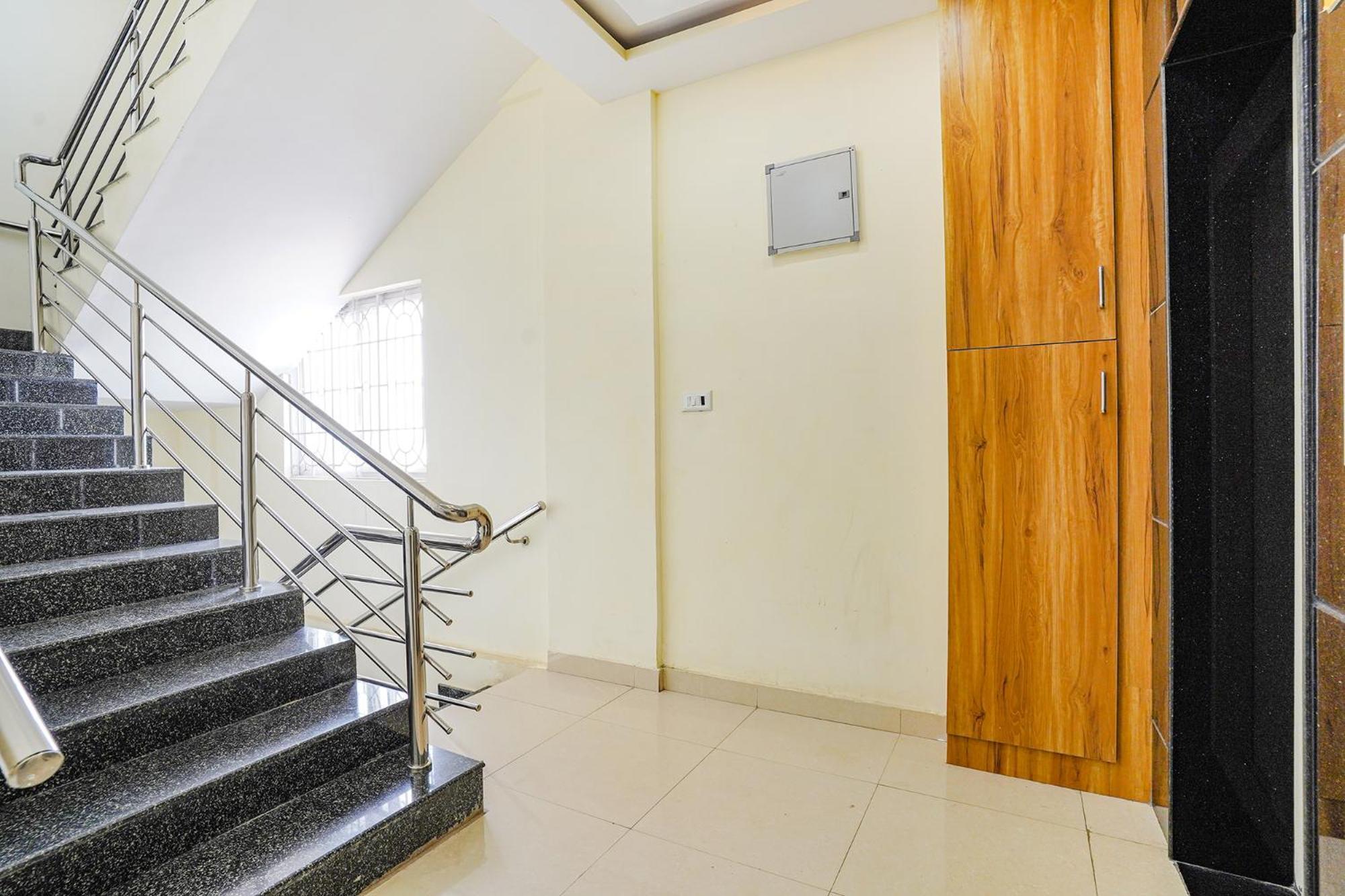 Hotel Fabhotel Partha Residency - Nr Iskcon Kr Puram 2*