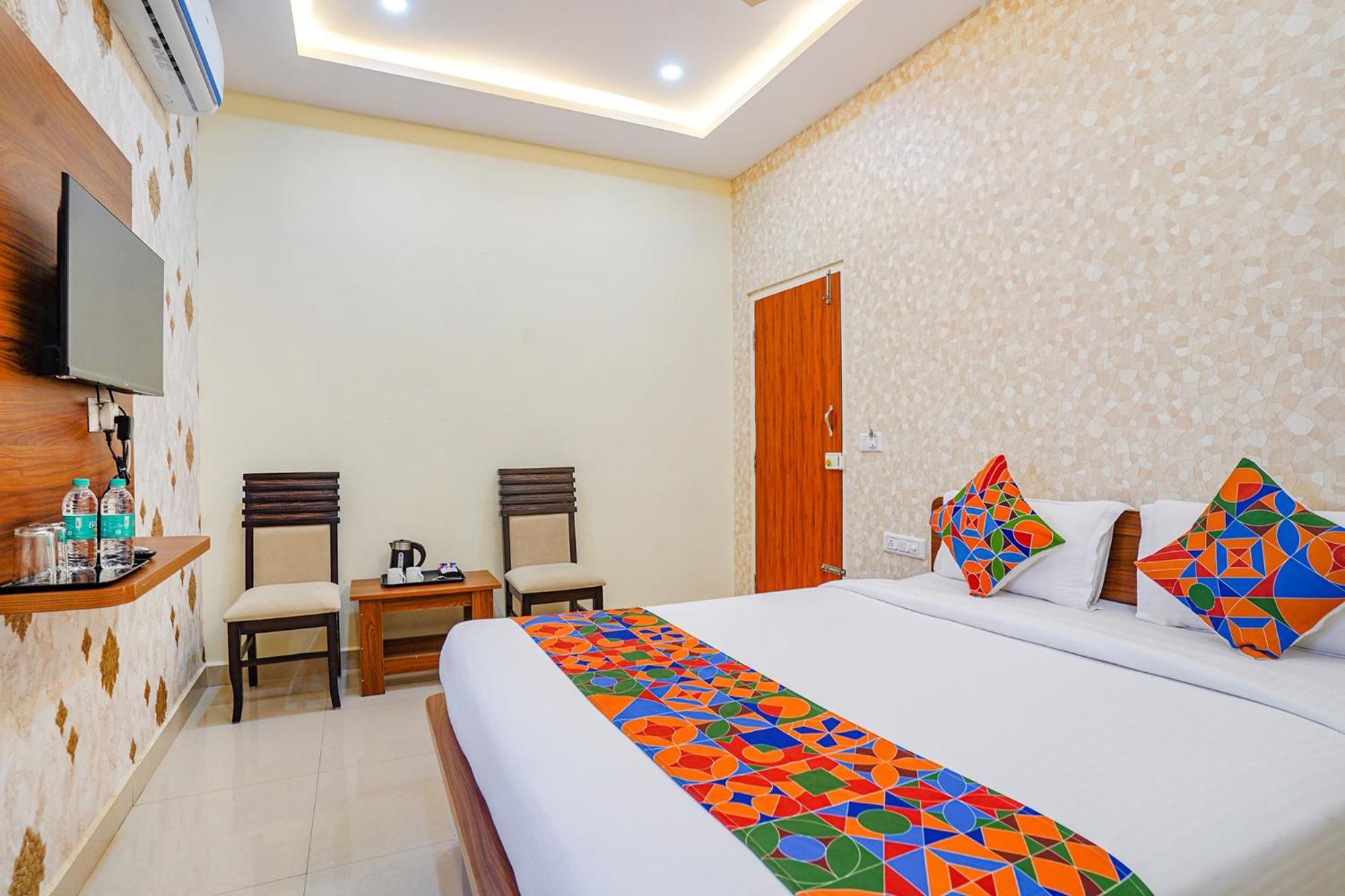 Hotel Fabhotel Partha Residency - Nr Iskcon Kr Puram 2*