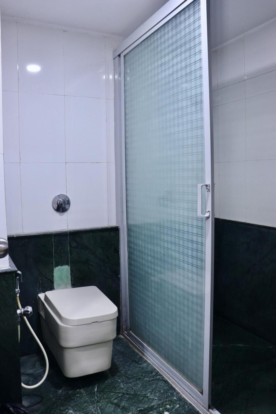 Sweet Crystal Homes Brookfield Apartment *
