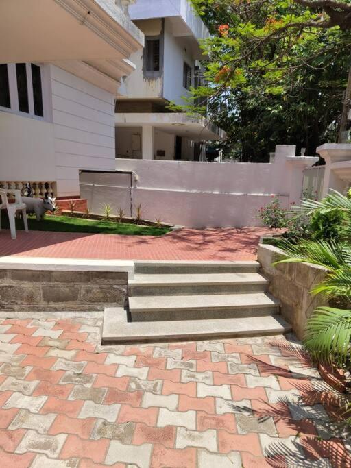 Villa Welcoming 3-bedroom In *