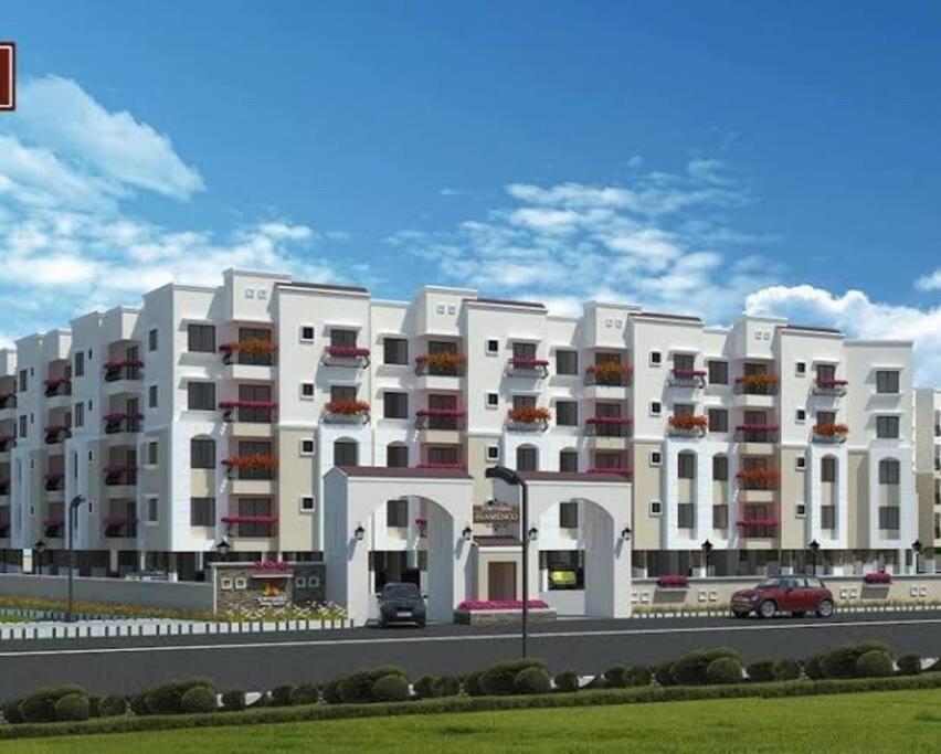 Viks - 3bhk Apartment