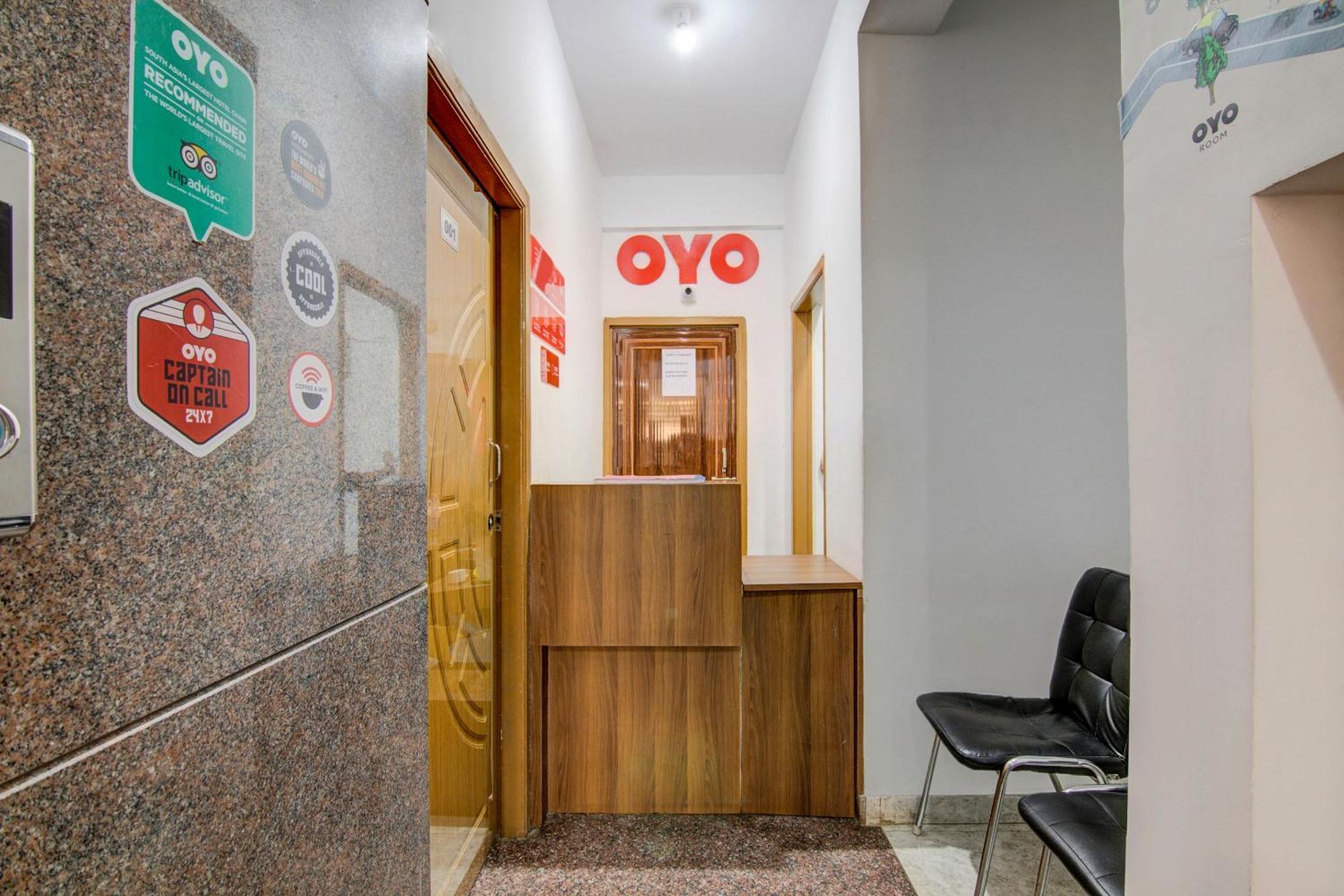Super O Varcity Comforts Near Ragigudda Sri Prasanna Anjaneyaswamy Temple Hotel