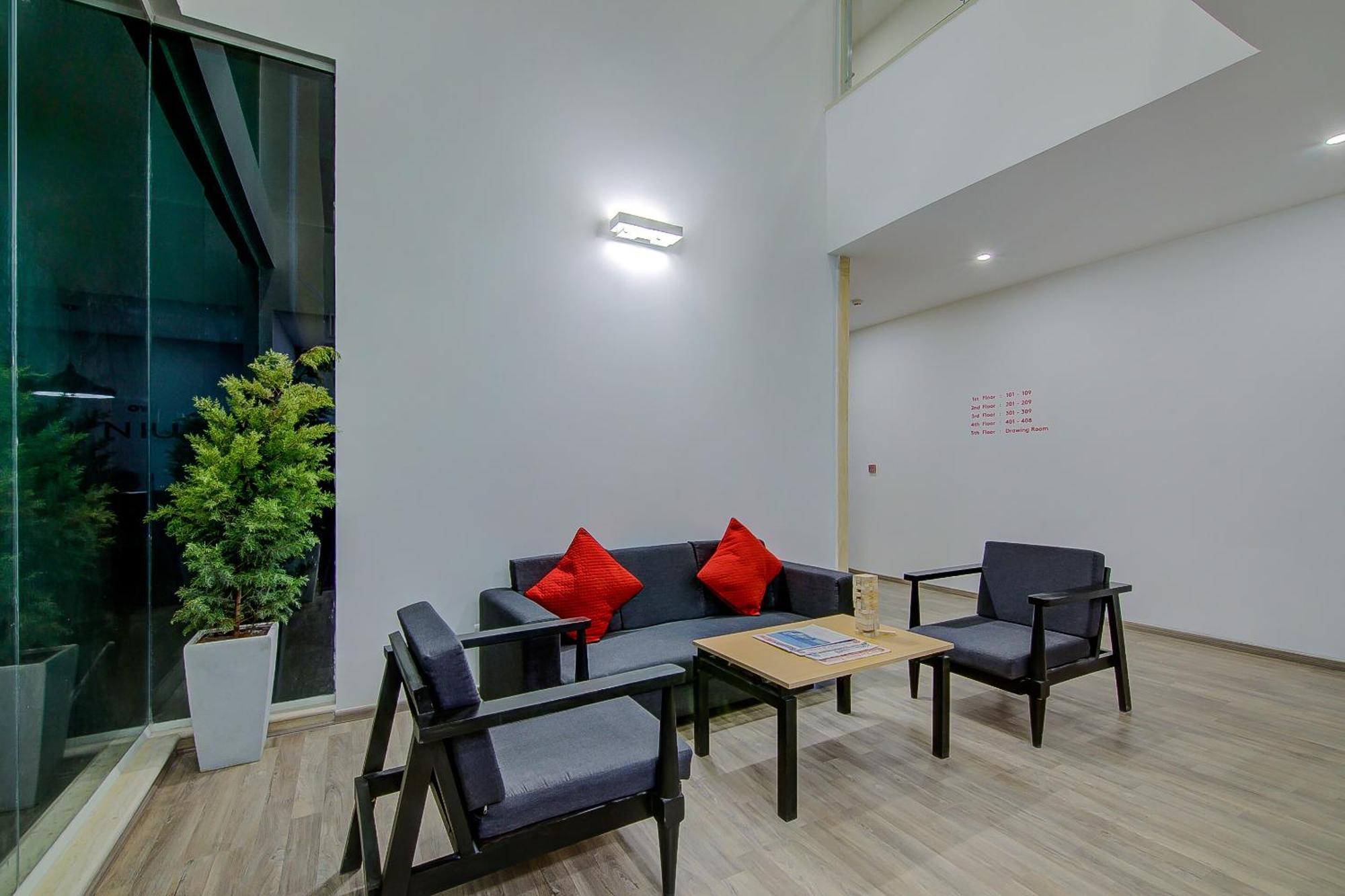 Townhouse Global Wings Near Sri Amruth Chithra Mandira Hotel Bangalore