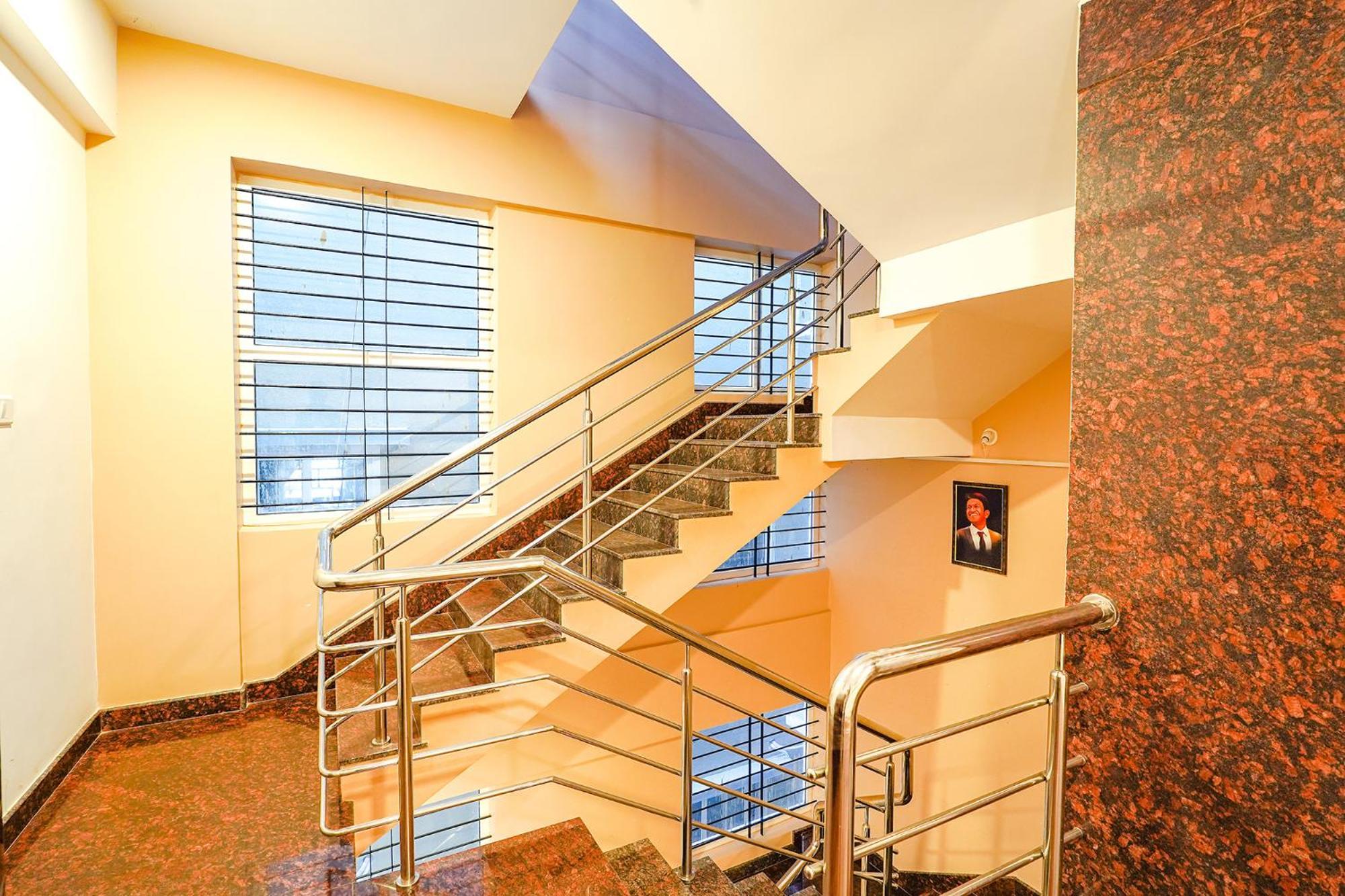 Hotel Fabhotel Residency - Nr Biec - International Exhibition Centre Bangalore