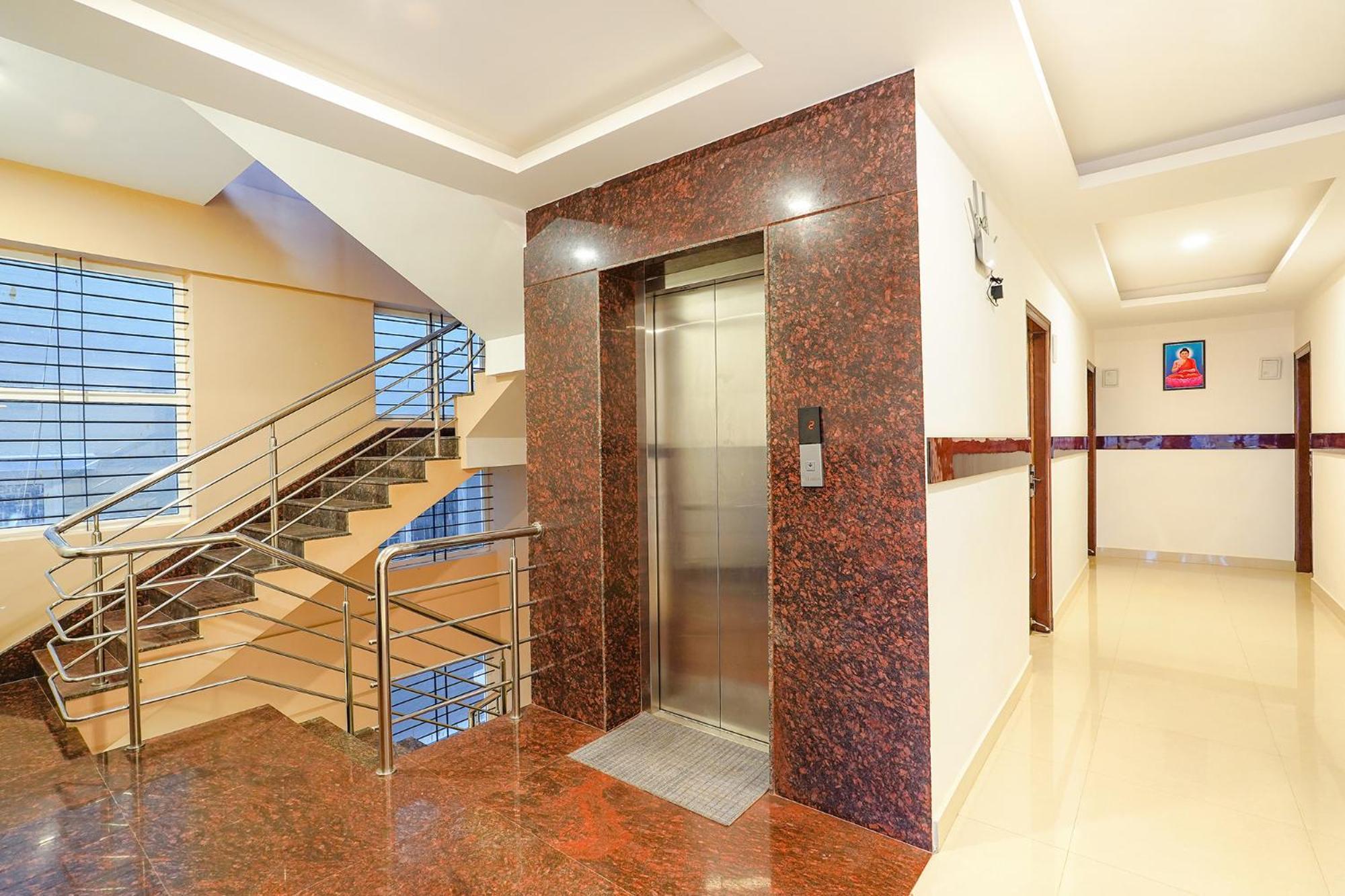 Fabhotel Residency - Nr Biec - International Exhibition Centre Hotel