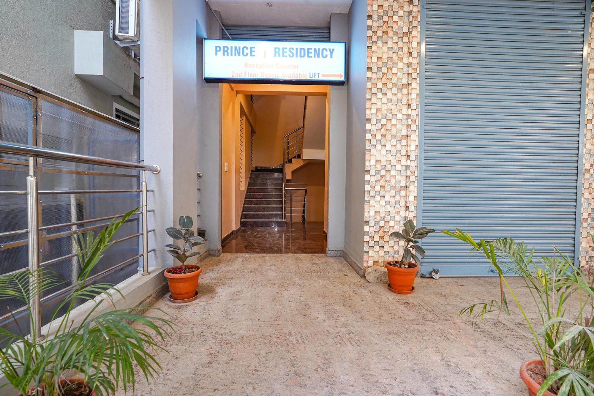 Fabhotel Residency - Nr Biec - International Exhibition Centre 3*