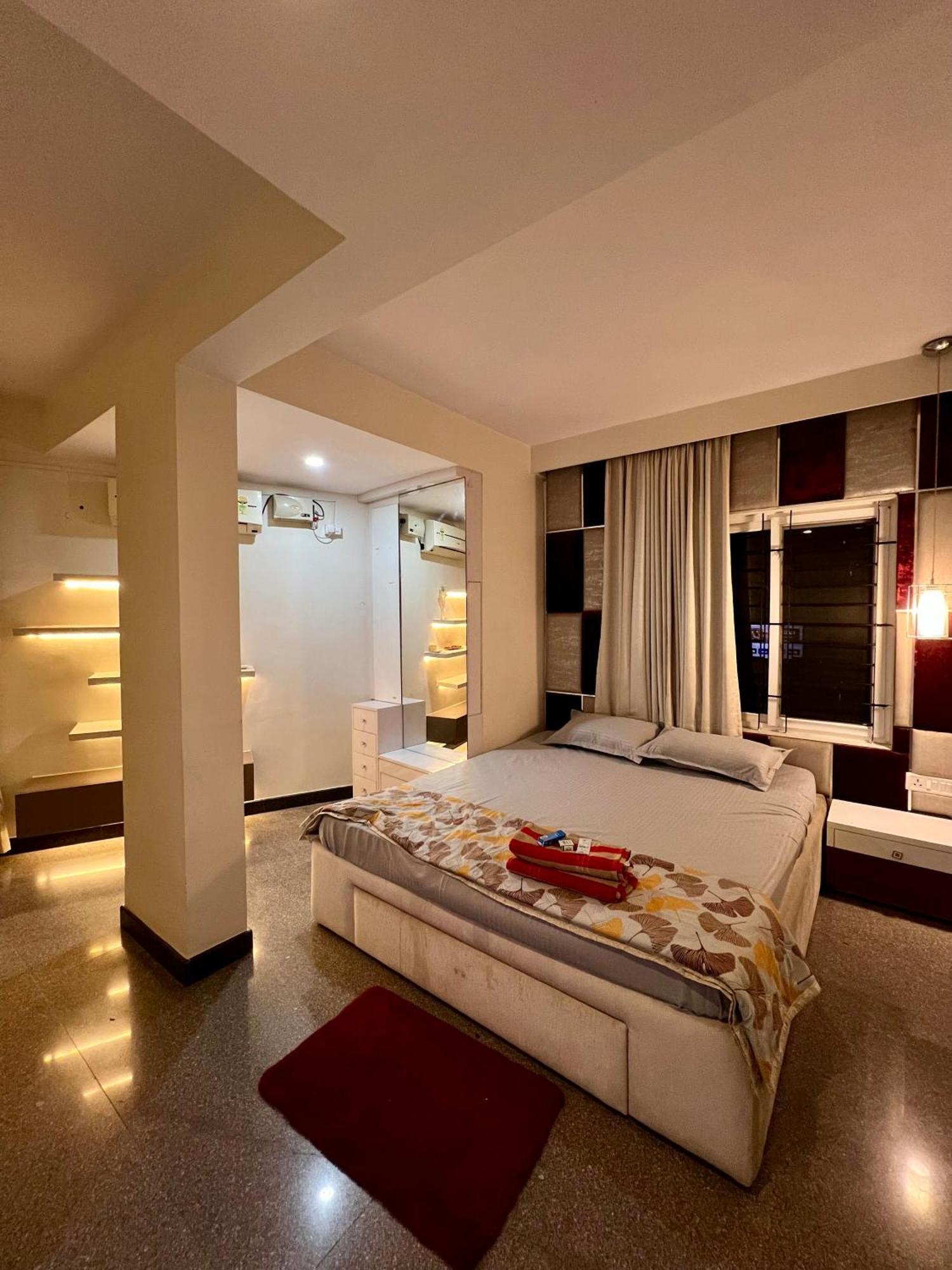Apartment 4bhk Penthouse In *