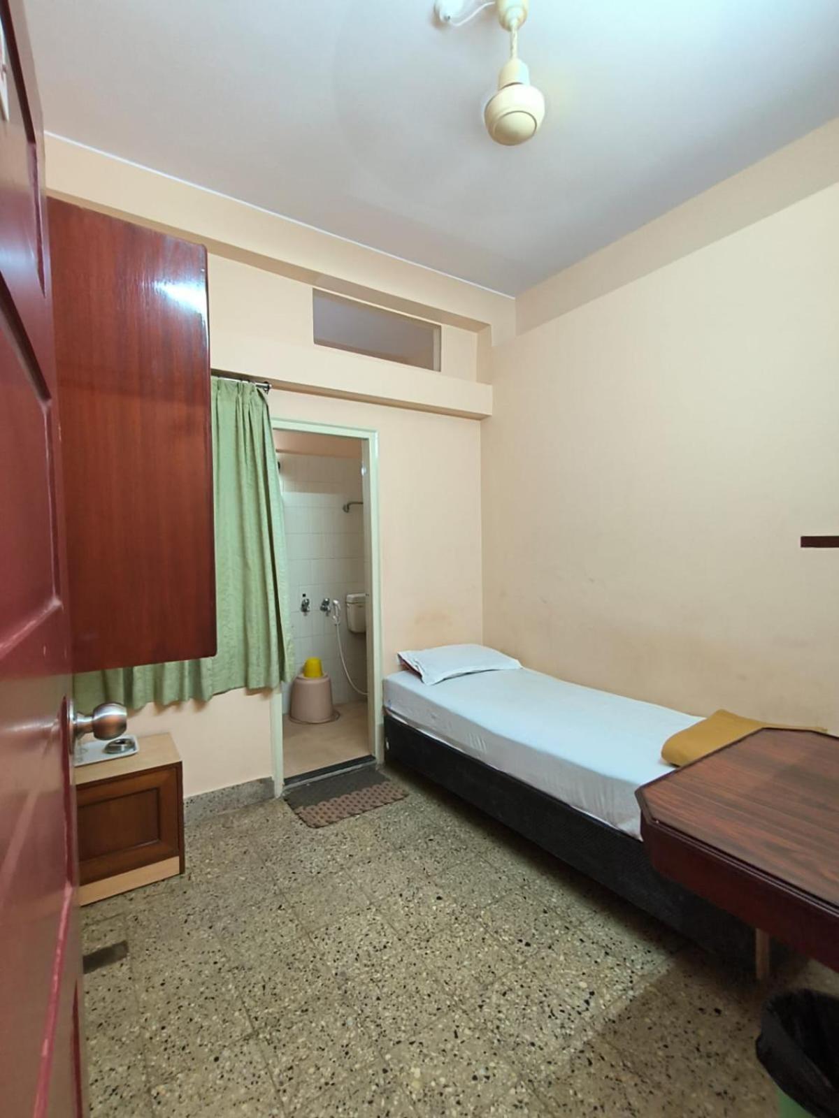 Hotel Octave Benaka Delux