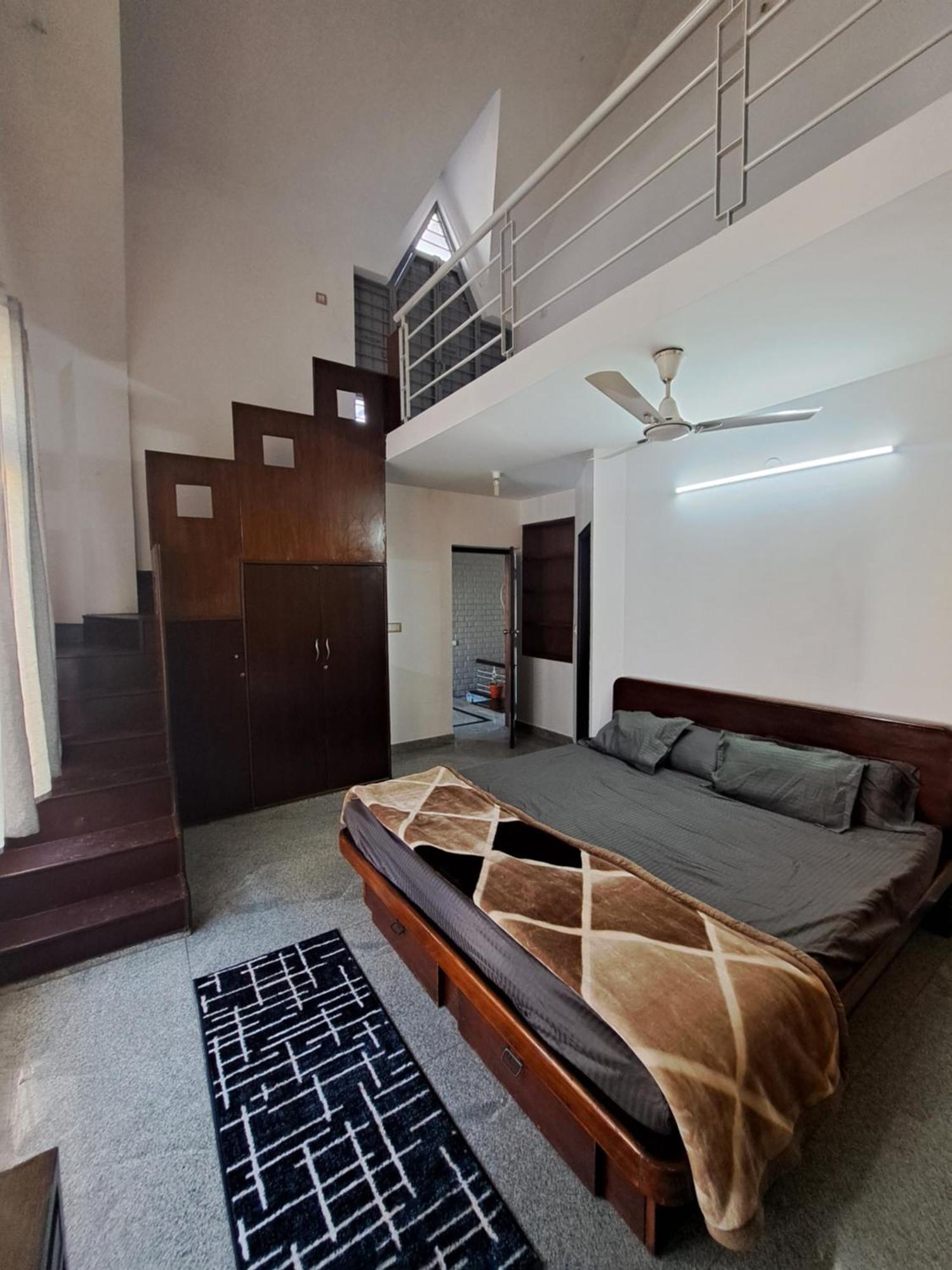 Hebbal Oasis With Fully Private Pool Guest house Bangalore