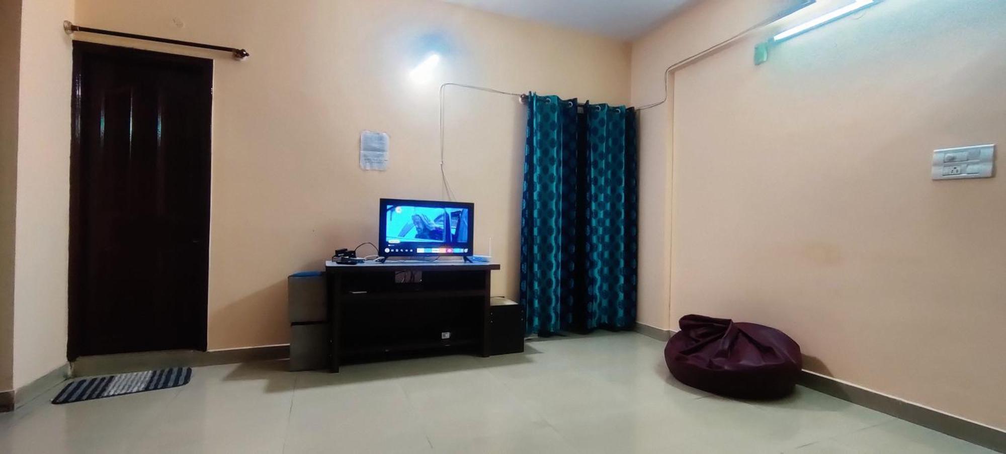 Apartment An Affordable Cozy 2 Bhk For Family Or Working Professionals